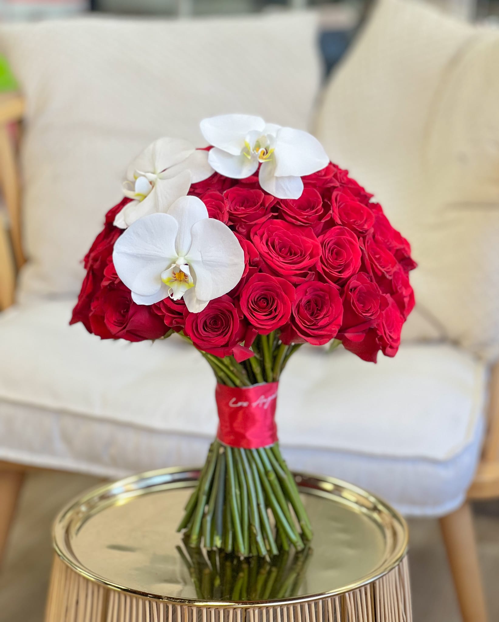 No.405 - RED ROSES WIT ORCHIDS - Bouquet with red roses and orchids  Standard 75 roses Deluxe 100 roses Premium 150 roses