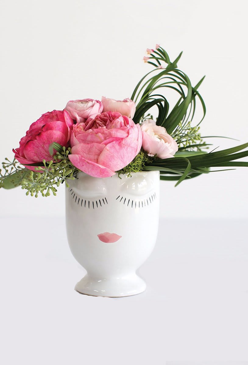 The Celphie Pot - Beautiful flowers in the ceramic Celphie pot.