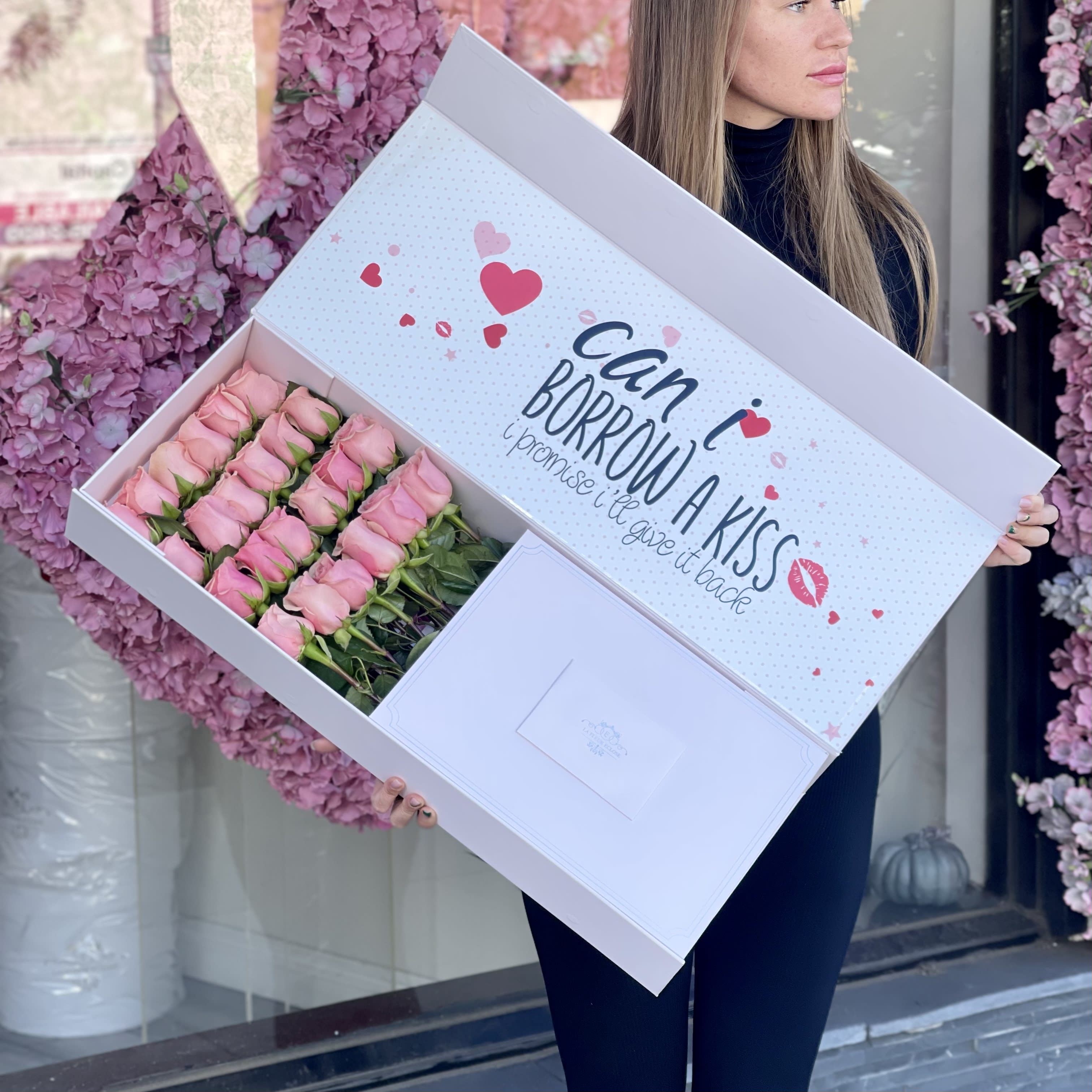 CAN I BORROW A KISS V - 24 fresh roses 