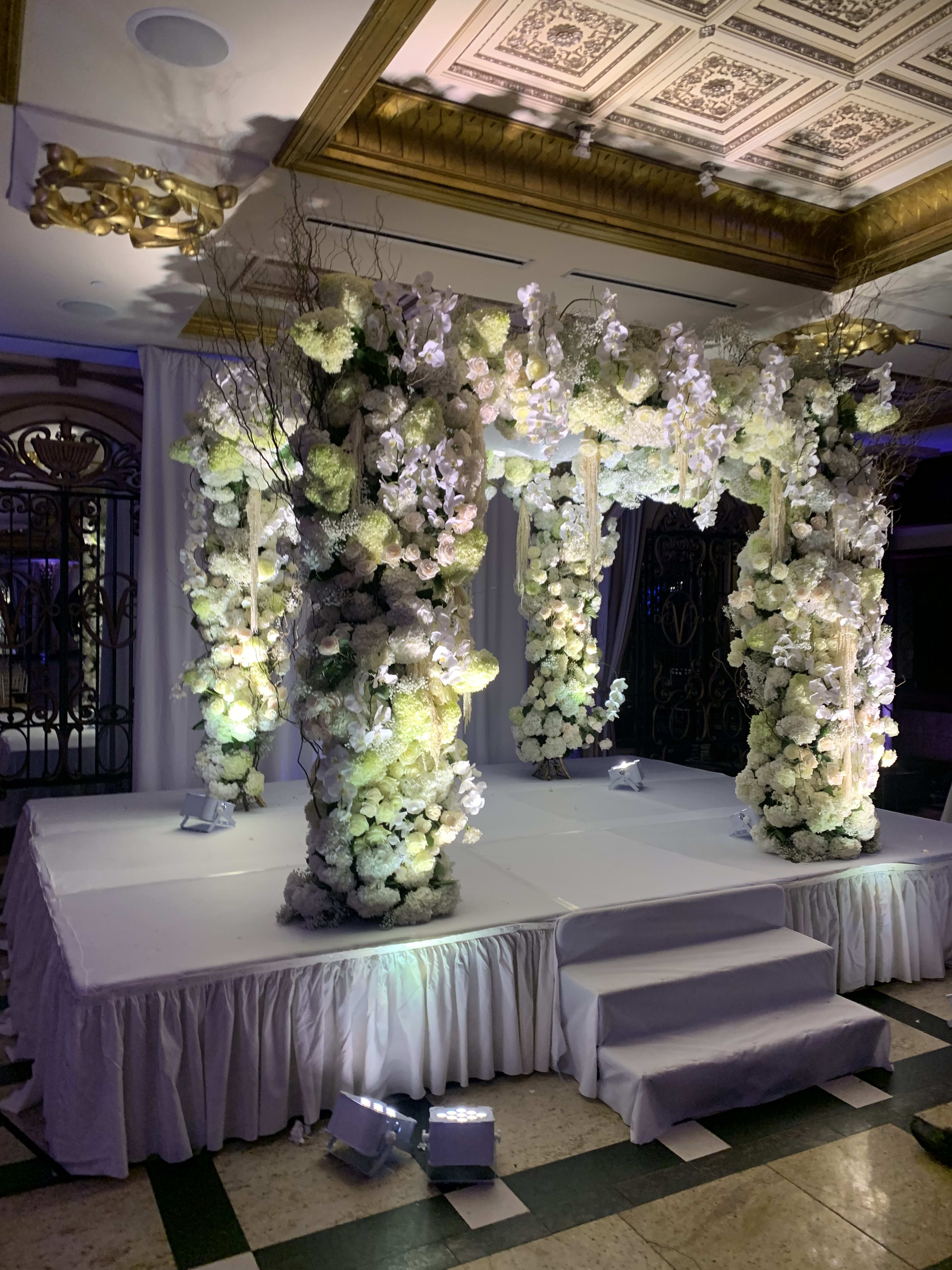 Premium Chuppah in Hoboken, NJ Beethoven’s Veranda