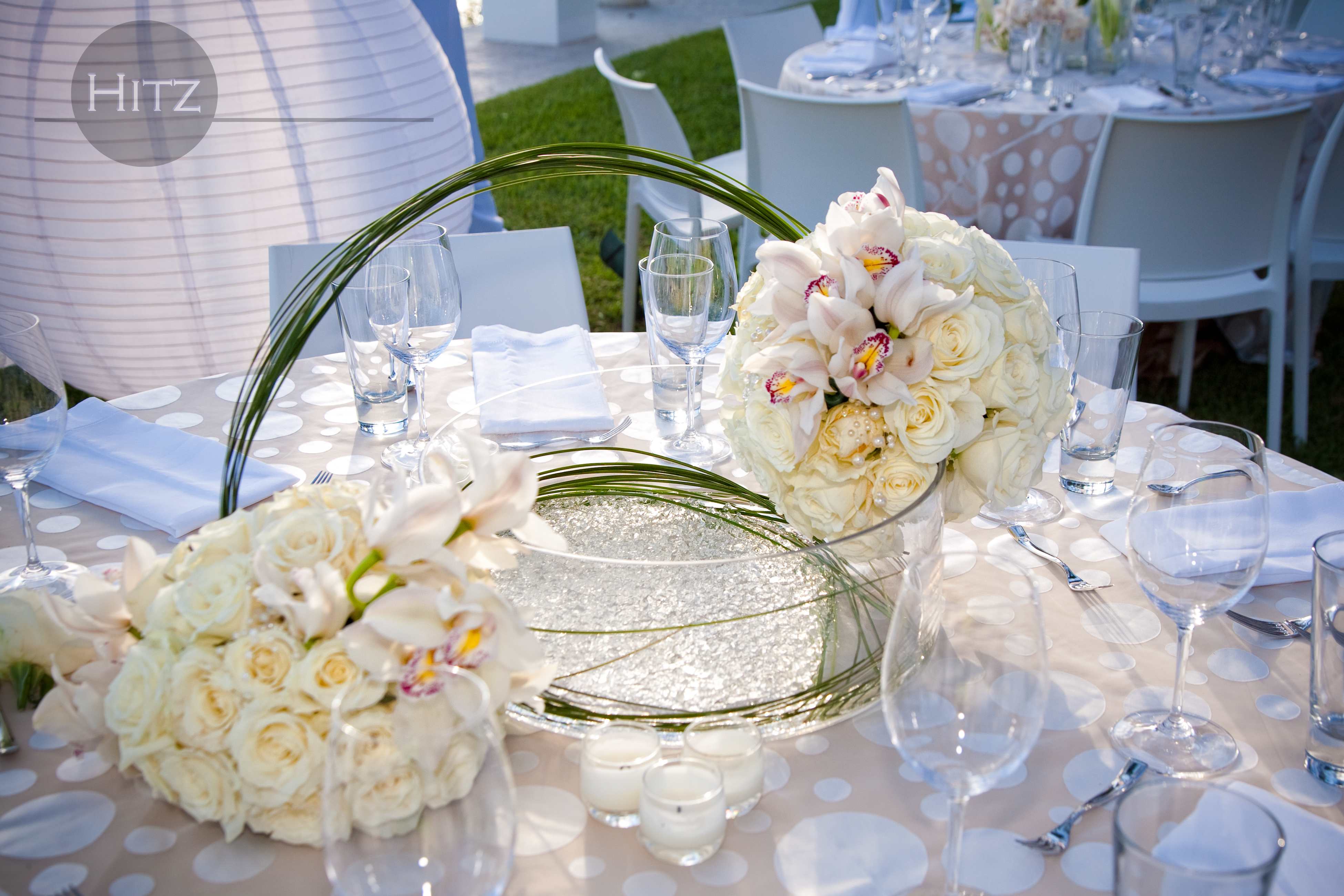 Wedding Decor - Arrangements for weddings, arches, centerpieces, bride's bouquet, salon's decor (price may change per wedding call for inquiry)
