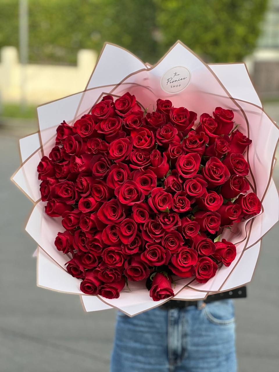 100 roses Los Angeles