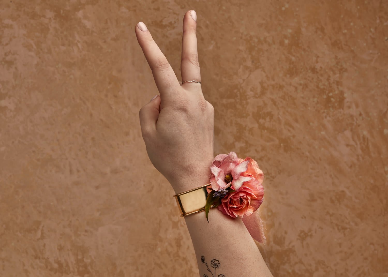 Flower Bride Wrist Flower Flower Bracelet Hand Flowers Wrist Corsage Flower  | eBay