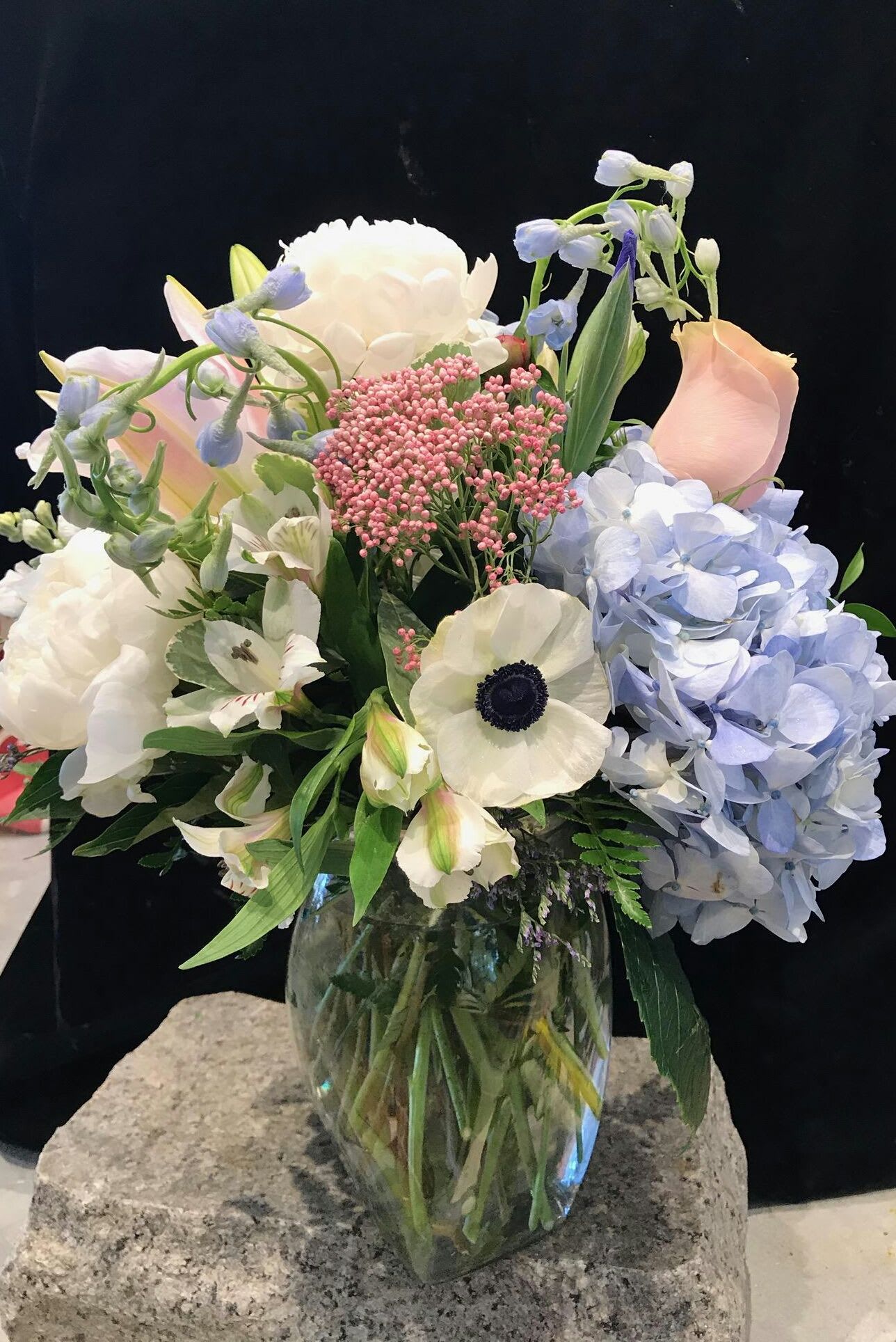 Breezy Day in Wellfleet - This easy, breezy design was created by Danielle at our shop, who has a cottage in Wellfleet.  She has captured the relaxing, easy, mood we so often feel while relaxing on Cape Cod.  I can just see this arrangement at the cottage.  So pretty, casual and perfect!