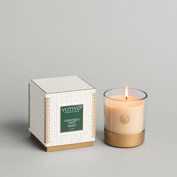 VOTIVO HOLIDAY COLLECTION 10OZ CANDLECHRISTMAS SAGE by Dahlia