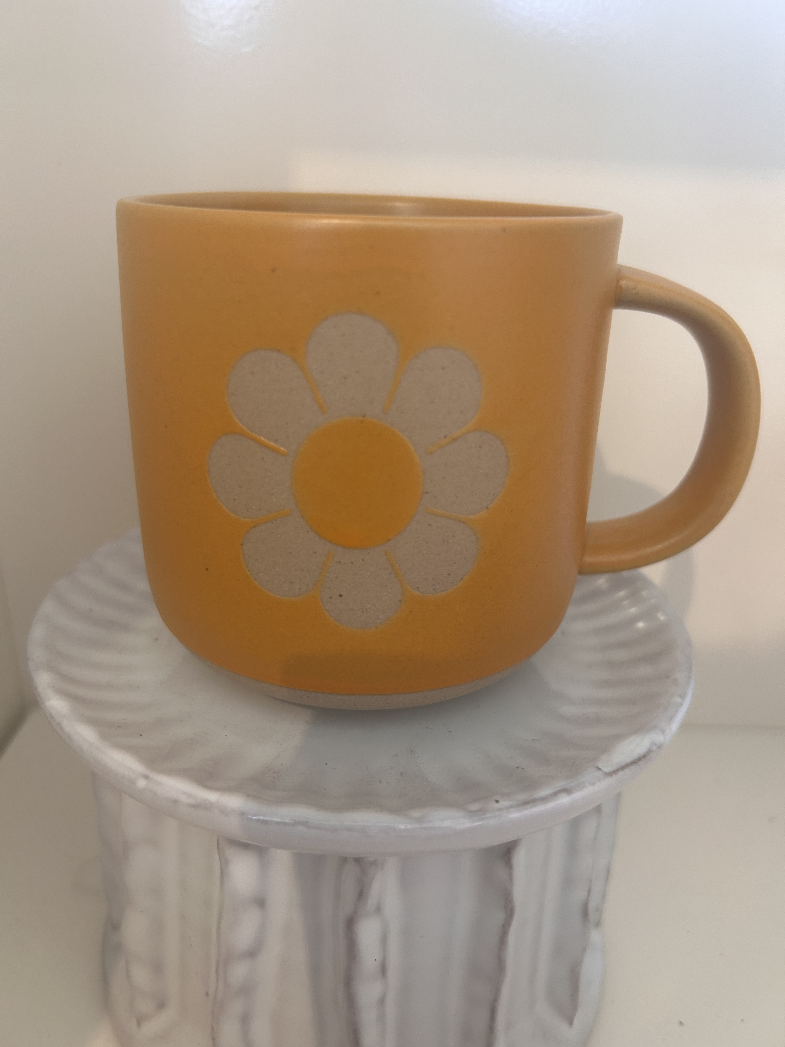 Daisy Ceramic Mug - Inspired by 70's California beach culture,-bright, playful and fun-loving!  -Dishwasher and microwave safe. Dimensions | 3.5&quot; x 3.5&quot;  12 ounces