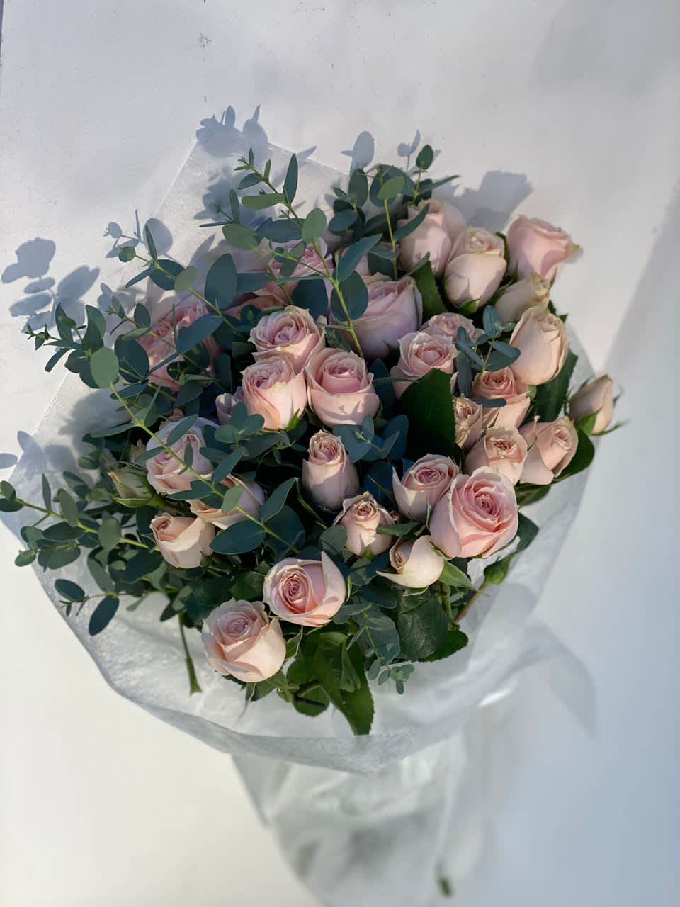 Pink spray bouquet - Standard- Your order will be arranged approximately as shown on our website