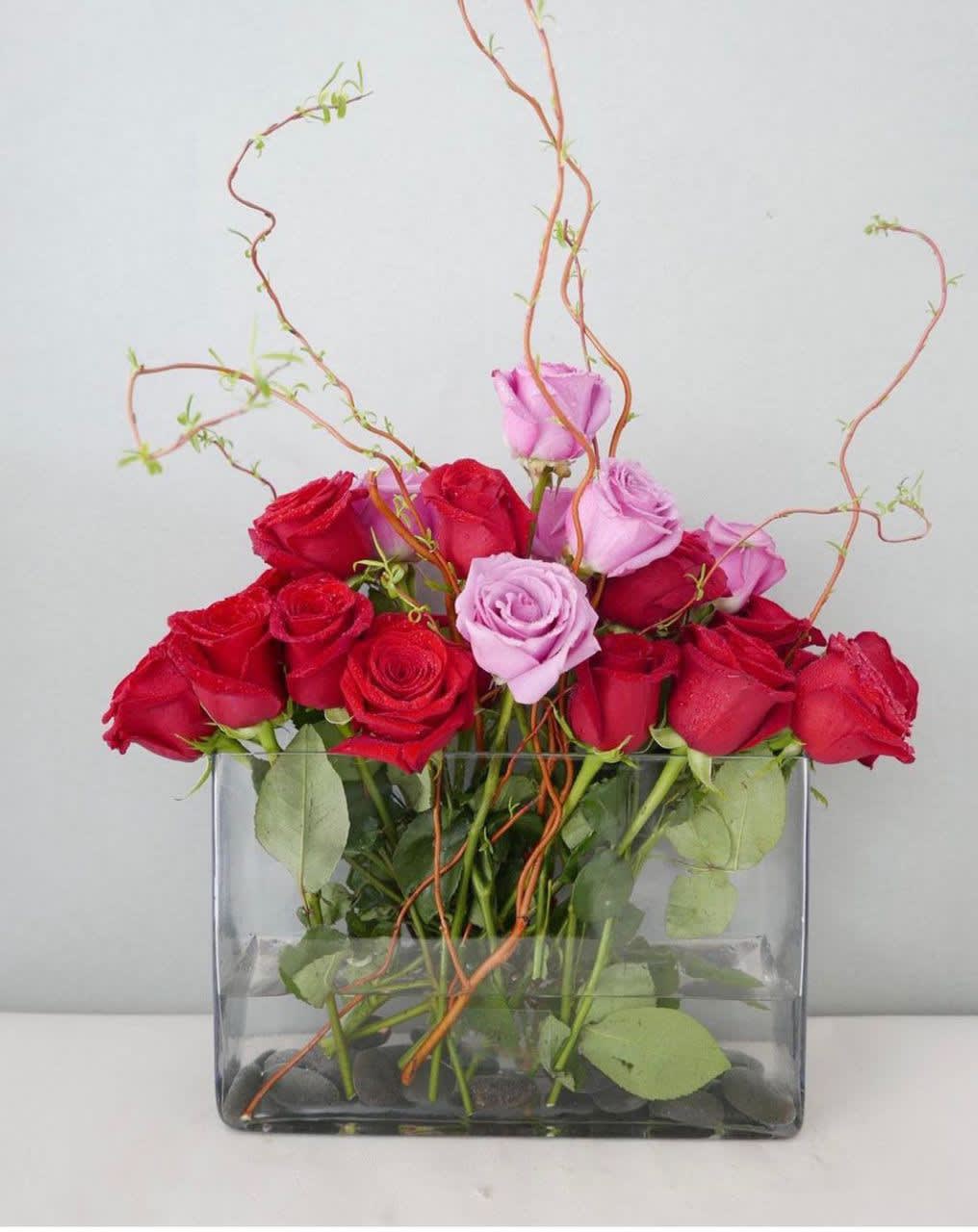 24 roses in Modern vase - Standard- Your order will be arranged approximately as shown on our website