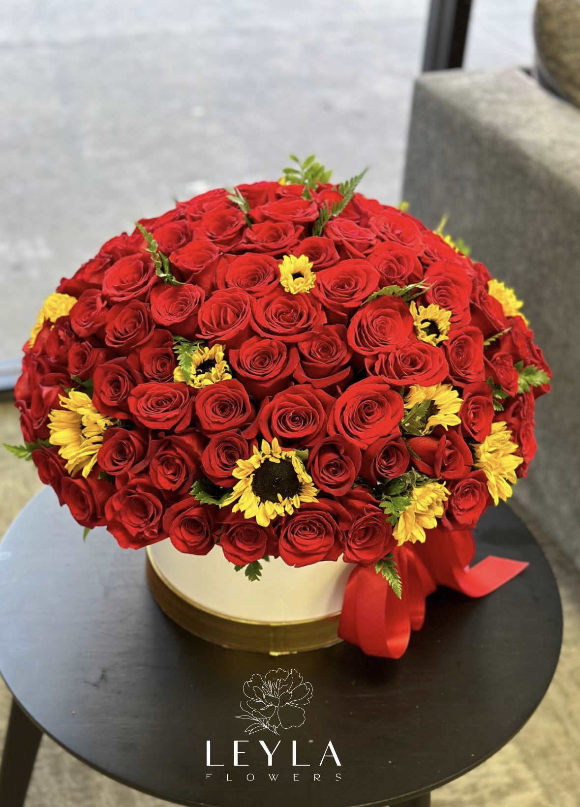 Roses #16 Roses #16 - Amazing flower box for all occasions