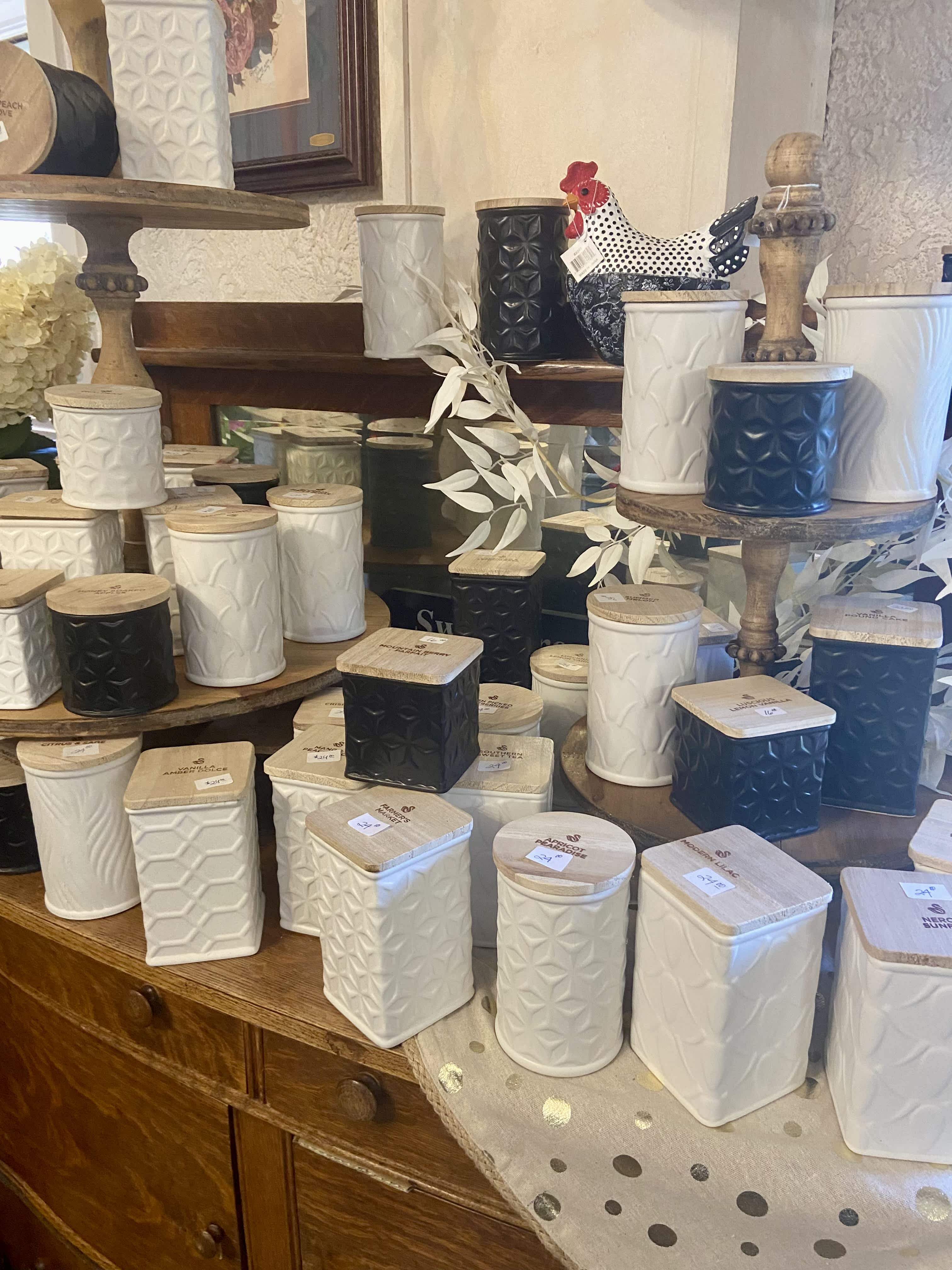 Swan Creek Urban Collection  - Fragrant soy candles such as Apricot Pearess, Mango &amp; Peach, Southern Sweet Tea, &amp; Farmers Market
