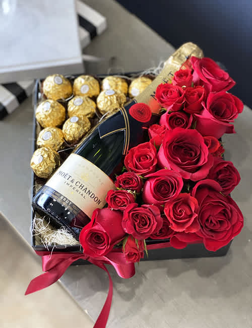 My Red Flowers Set  - Gift Set With Champagne, chocolate and fresh cut flowers. Black box with roses, includes most mini Champangne and Ferrero