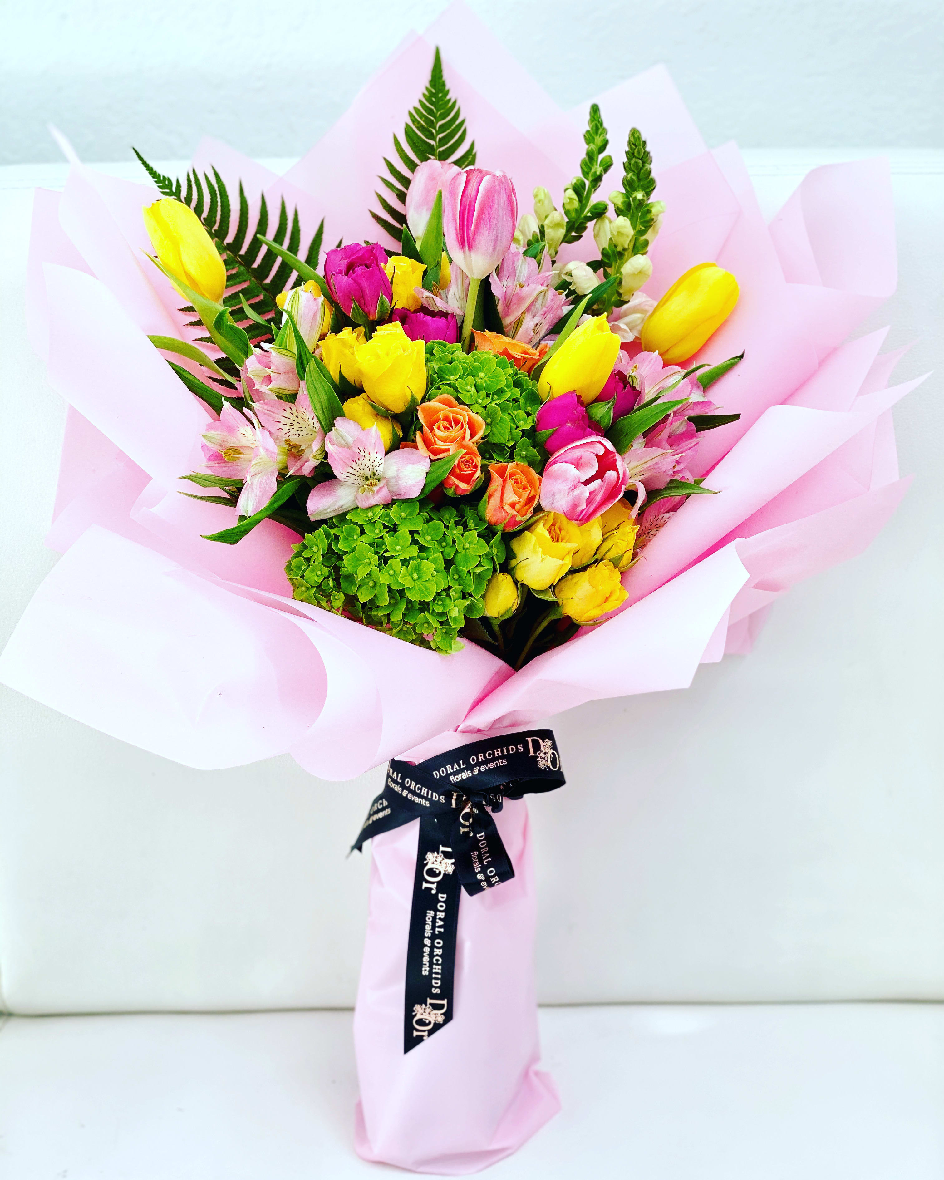 Spring bouquet - pink - Gorgeous mix of seasonal colorful blooms in a trendy floral wrapping. 