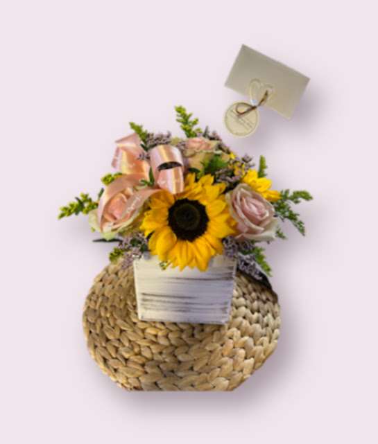SUNFLOWERS WOODEN BOX - SUNFLOWERS ANS ROSES IN A WOODEN BOX