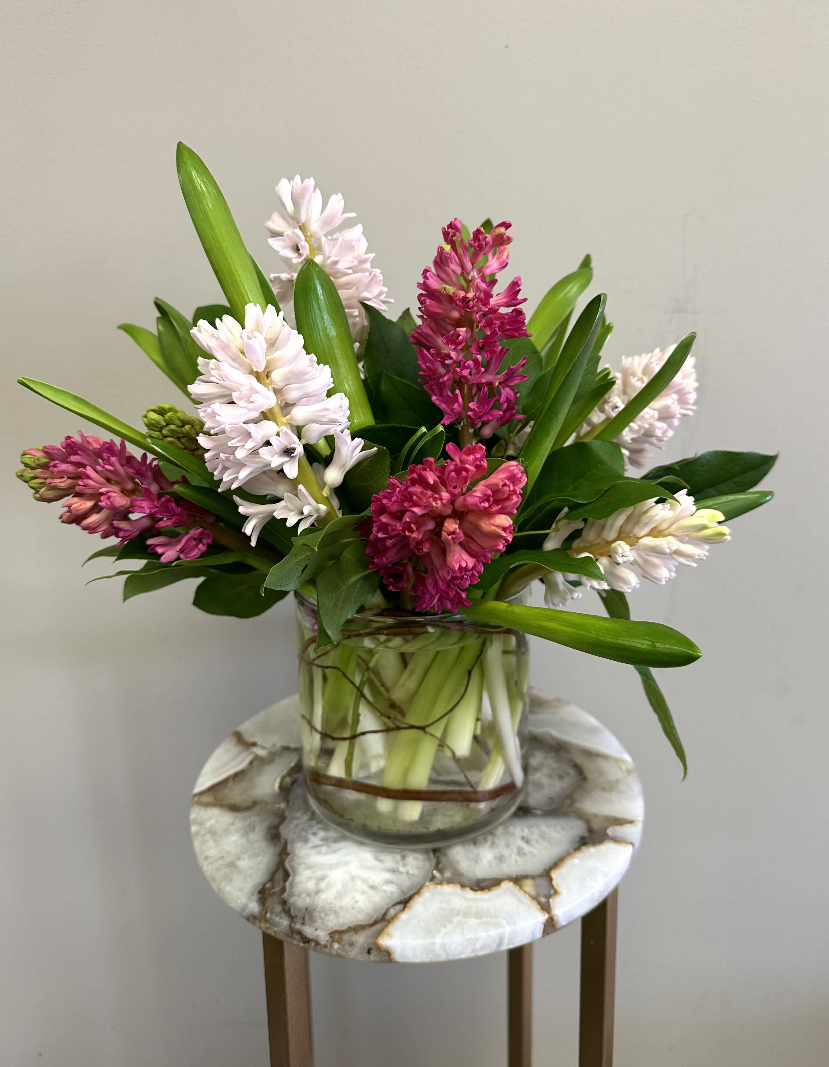 Sweet-Scented Hyacinth - Ten aromatic hyacinth stems arranged in a timeless design style. 