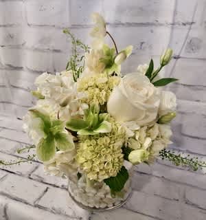 White Lace - This beautiful &amp; delicate arrangement is reminiscent of classic lace.  Complements any decor style and perfect for just about any occasion.