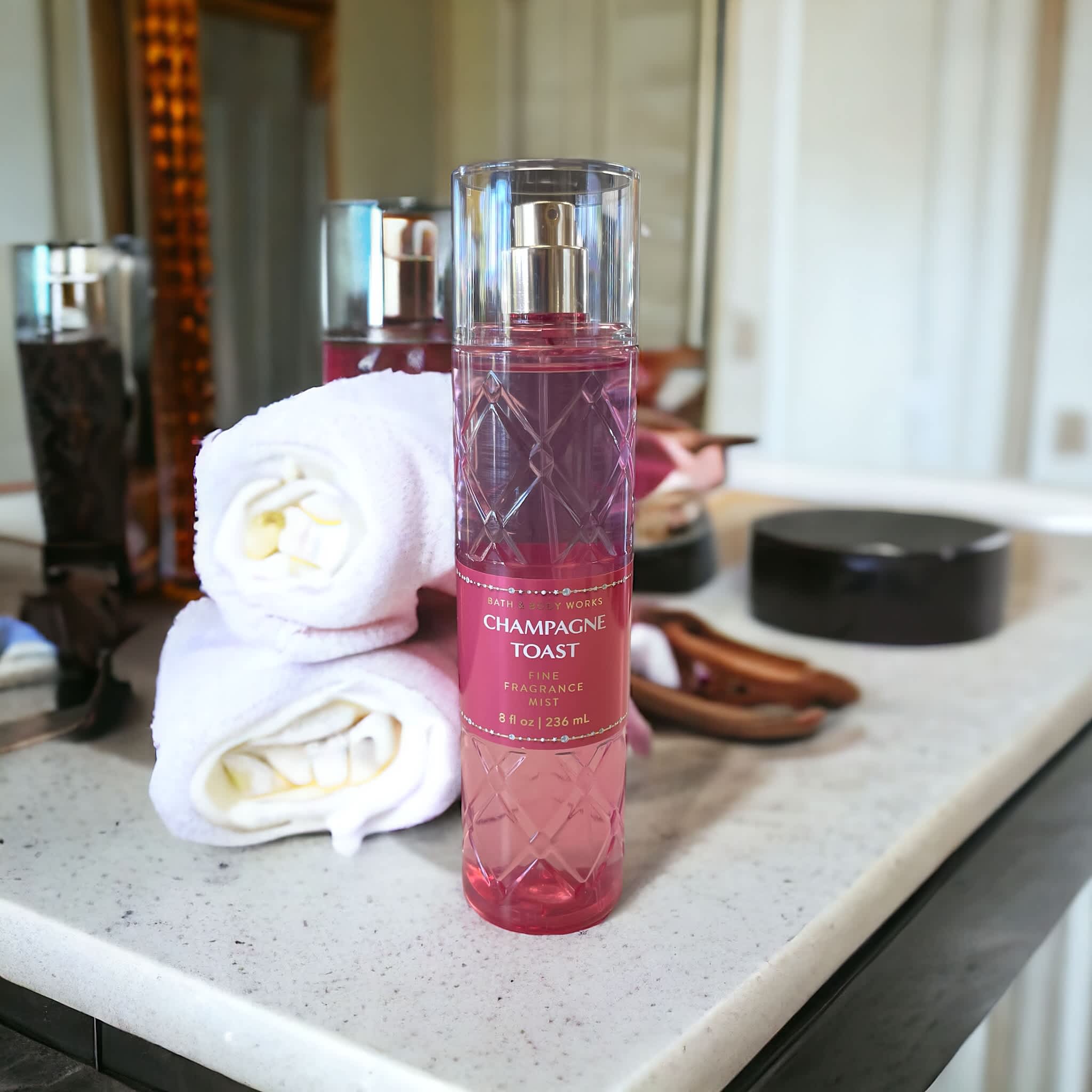 Champagne Toast | Body Spray and Mist  - Fragrance notes: bubbly champagne, sparkling berries and juicy tangerine.