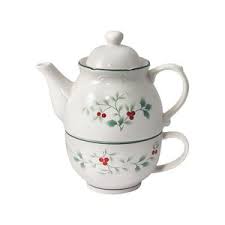 Pfalsgraf Winterberry Tea Pot for one - Beautiful classic Pfalsgraft teapot as a boxed stand alone gift or added in a gift basket with organic tea and pared with foods that are enjoyed  with tea