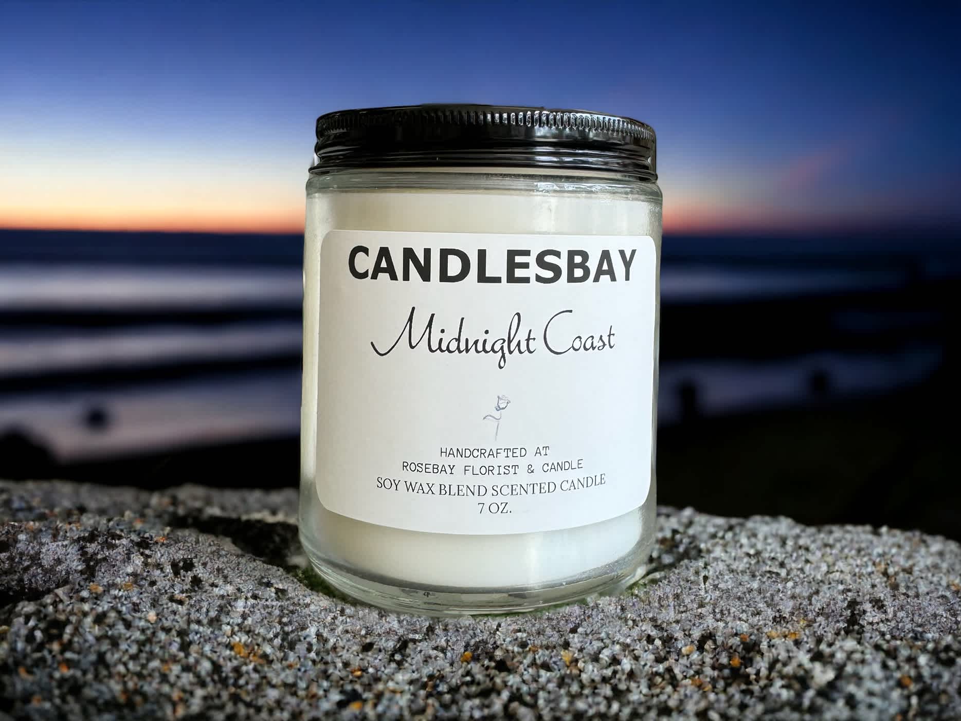 Midnight Coast SOY BLEND CANDLESBAY Midnight Coast SOY BLEND CANDLESBAY - A handcrafted scented soy blend candle at our store. The candle is 7 oz, cotton wick.