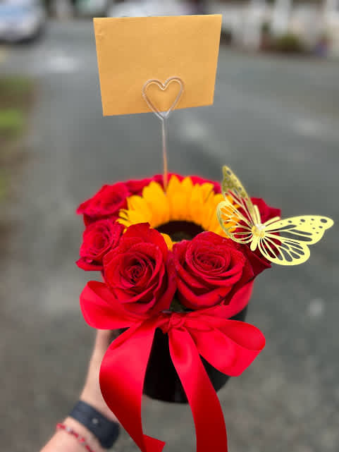CUTE TINY BOX - 4.5&quot; H BLACK BOX WITH ROSES AND A SUNFLOWER