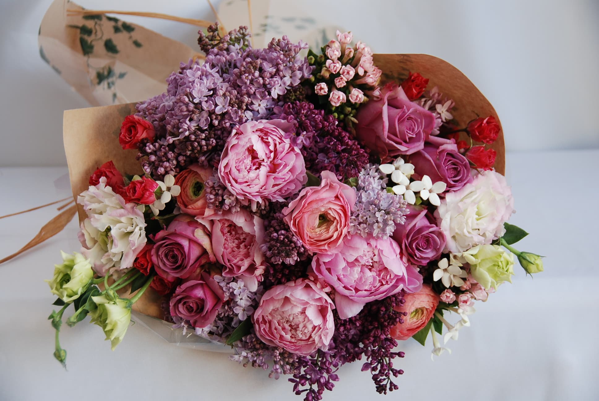 Magnificent Bouquet of Lilac with Light Pink Ranunculus