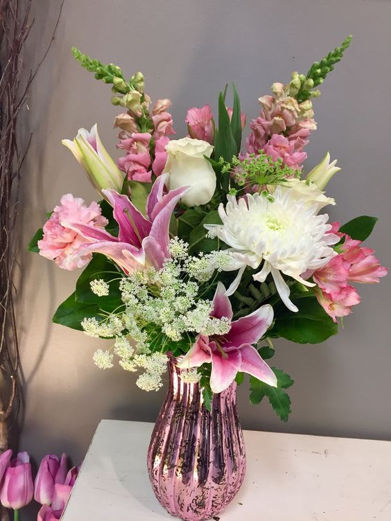 ELEGANT LOVE - THIS IS ELEGANT ARRANGEMENT OF PINK AND WHITE FLOWERS. PERFECT FOR ANY LOVING MOTHER. (DELUXE ARRANGEMENT PICTURED) 