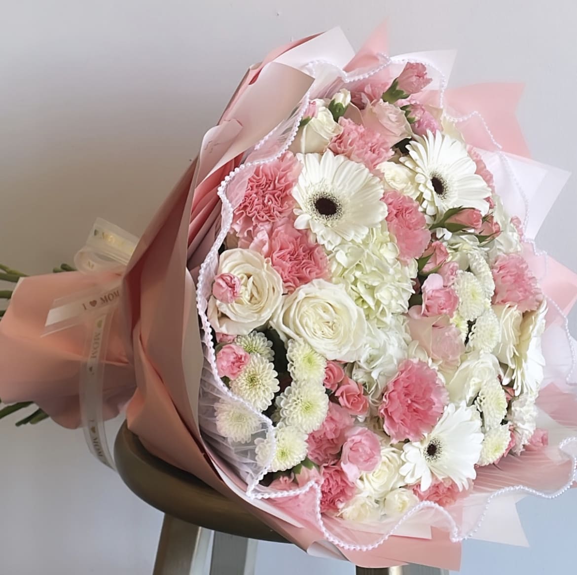 Pink and White PREMIUM bouquet Pink and White PREMIUM bouquet - mixed pink and white blooms