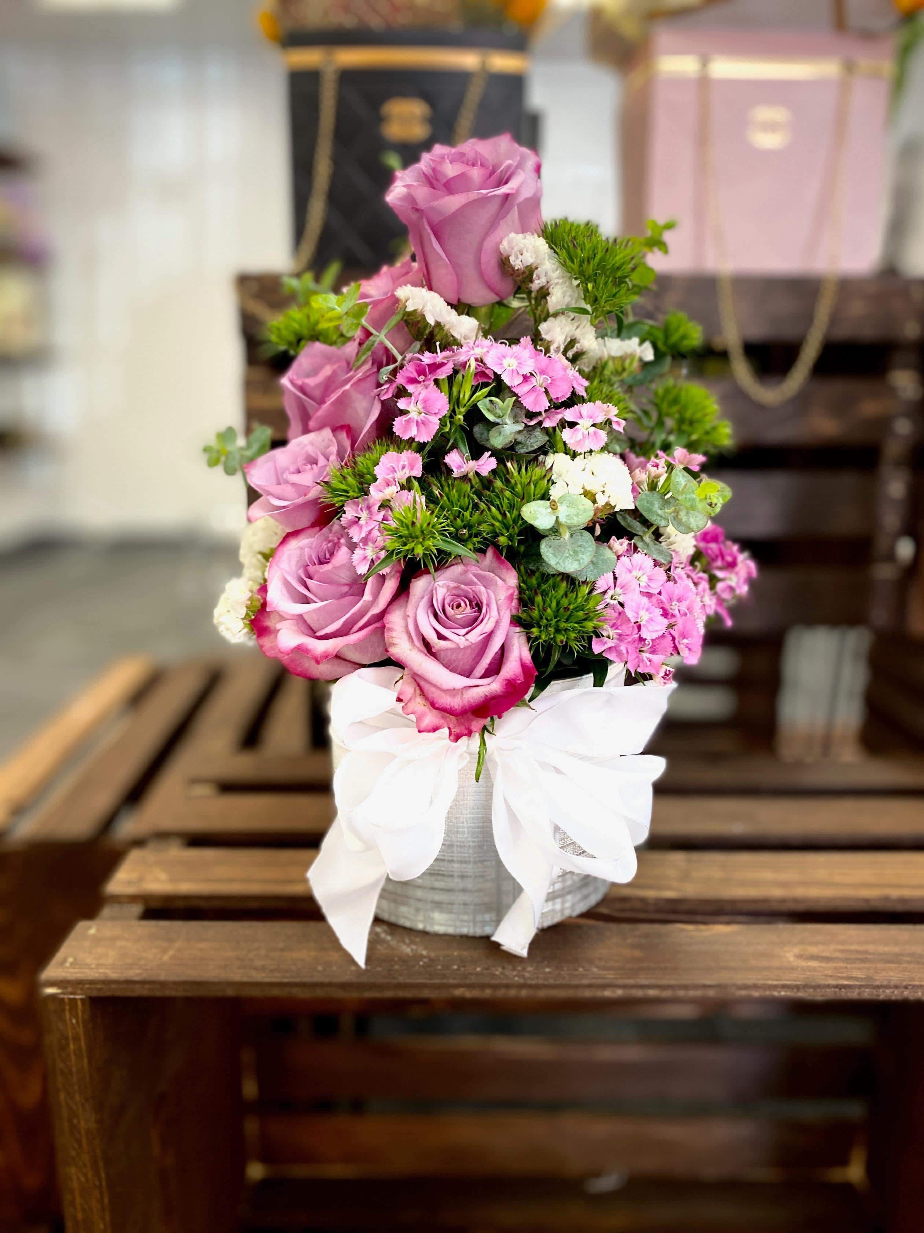 pinky basquet - roses and statecis