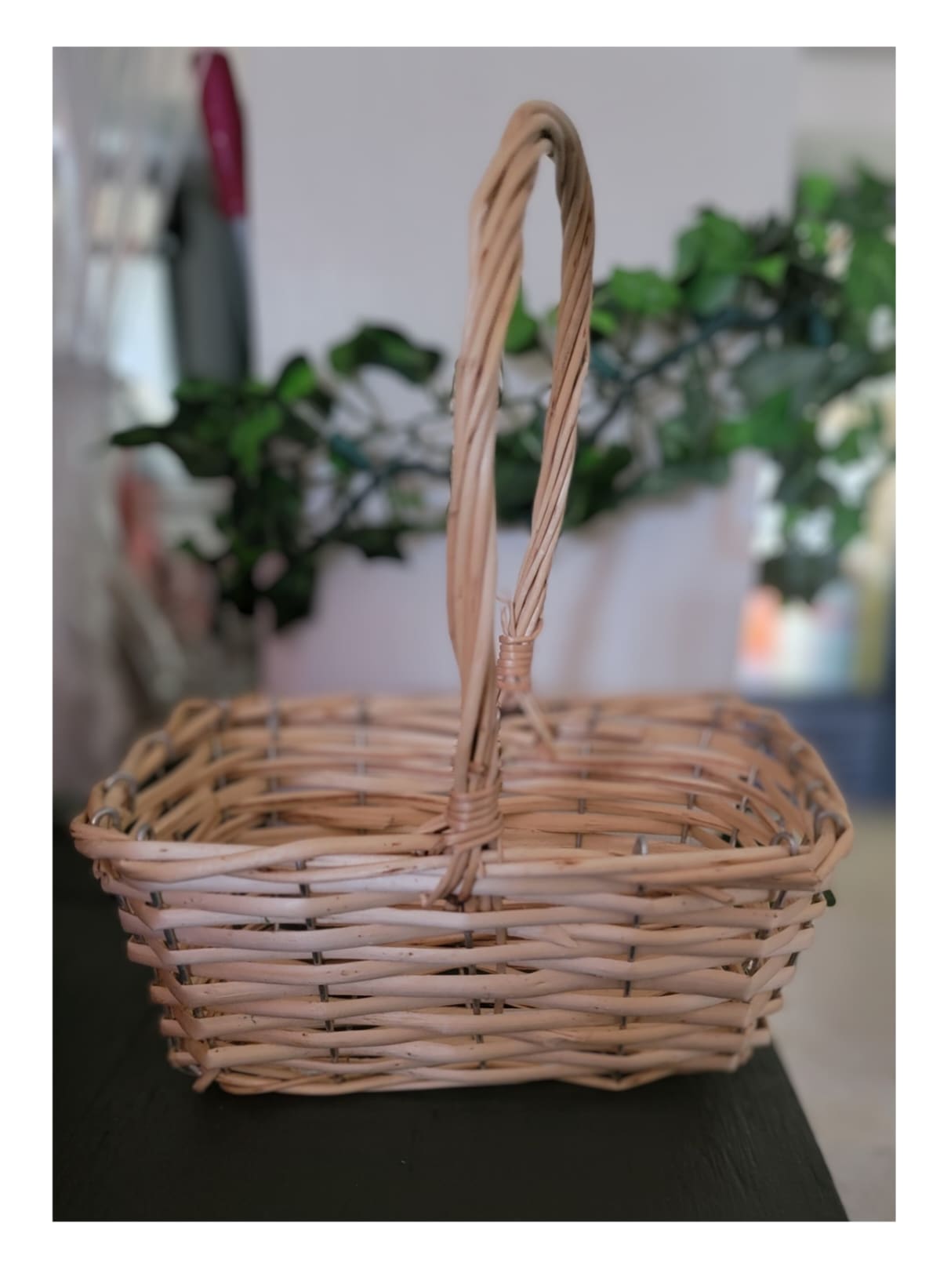 Florist choice in a Basket - Trust us to make you a beautiful arrangement with a Florist Choice in a basket arrangement. We promise you wont be disappointed!