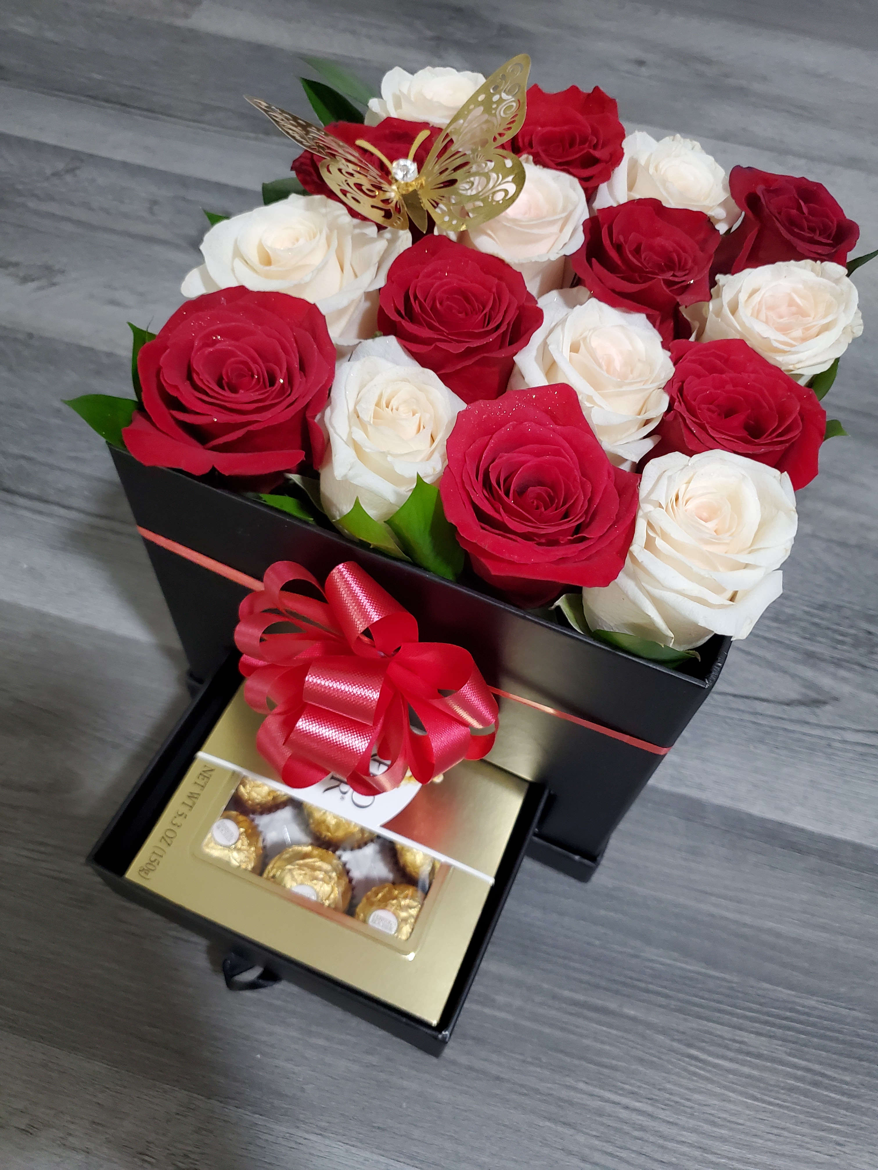 White Drawer Box - Our White &quot;Drawer Box&quot; will brighten up anyone's day. Fresh roses and a sweet treat.