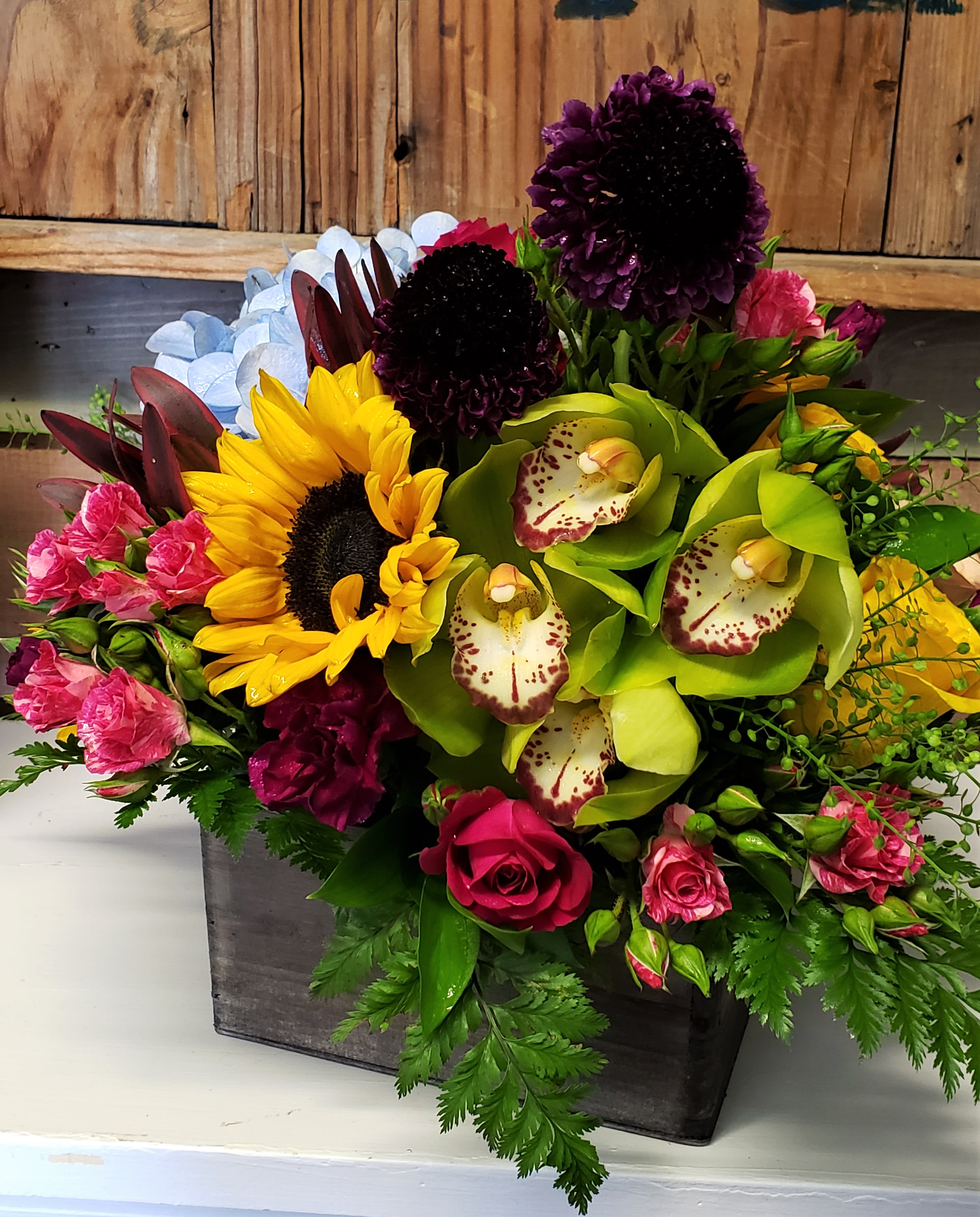 First Choice First Choice - What a statement this will make to your loved one for any occasion. A vase or container filled with the best flowers. Make someone happy today!