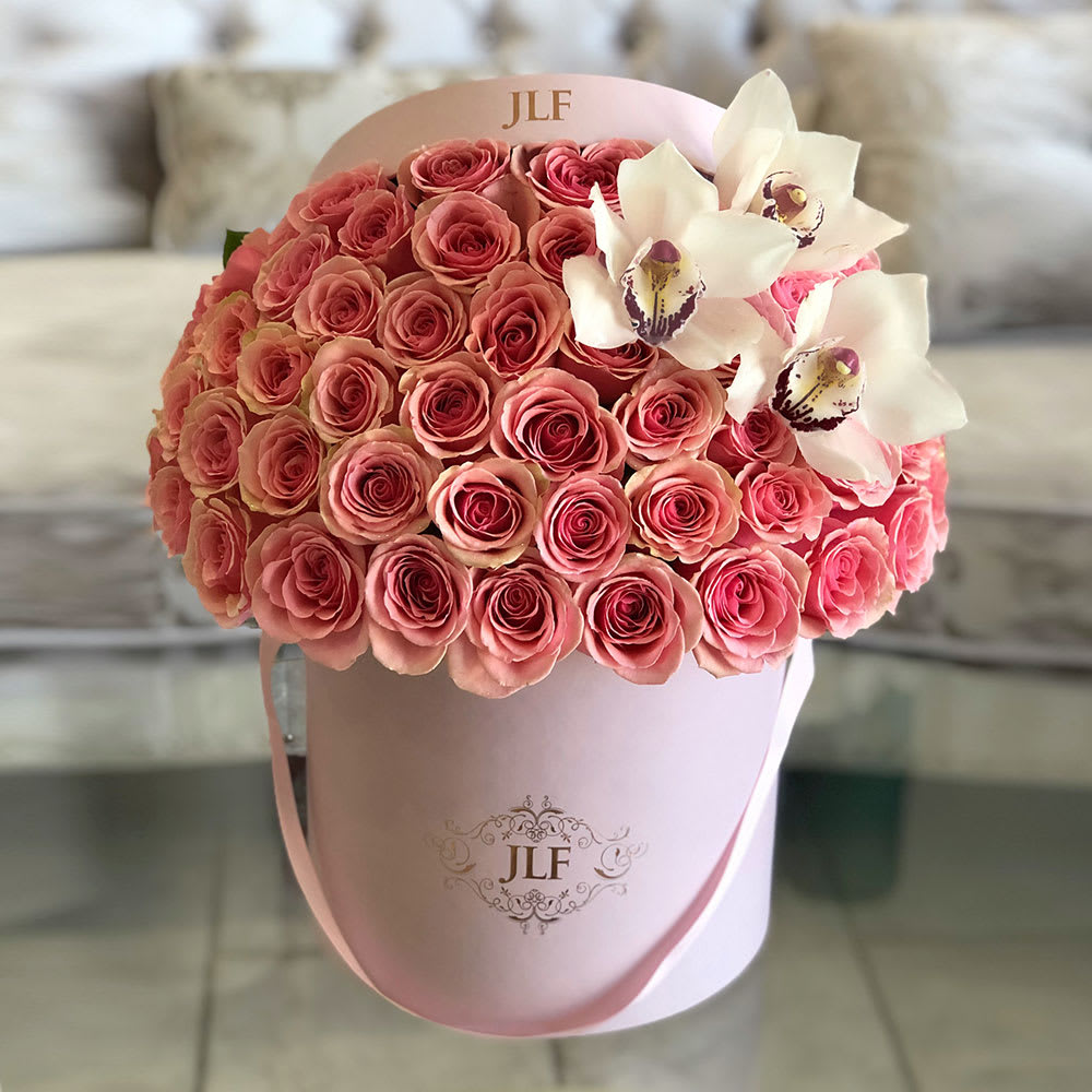 50 pink roses and cymbidium 50 pink roses and cymbidium - 50 pink roses
