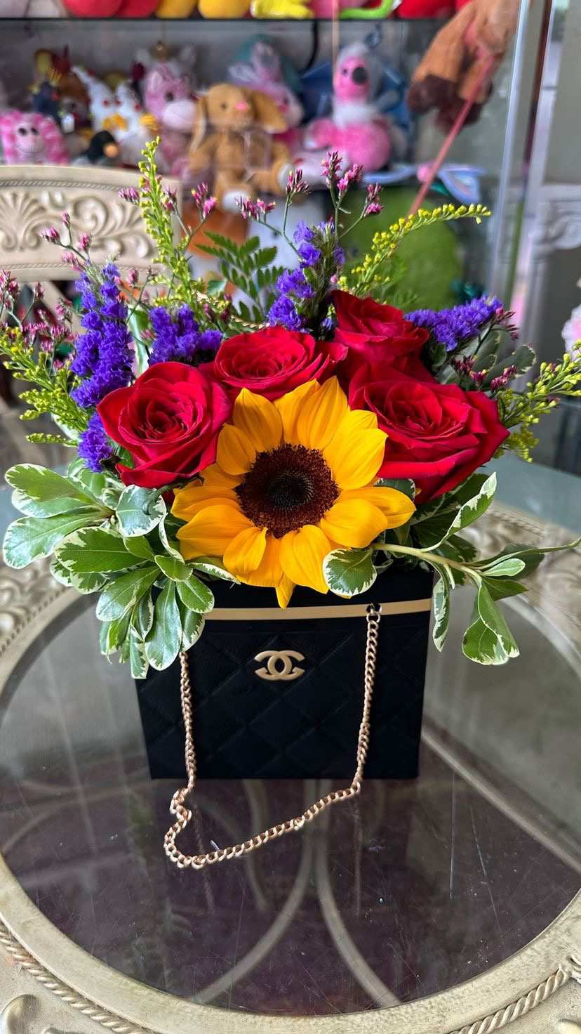 Flower chanel bag 2025