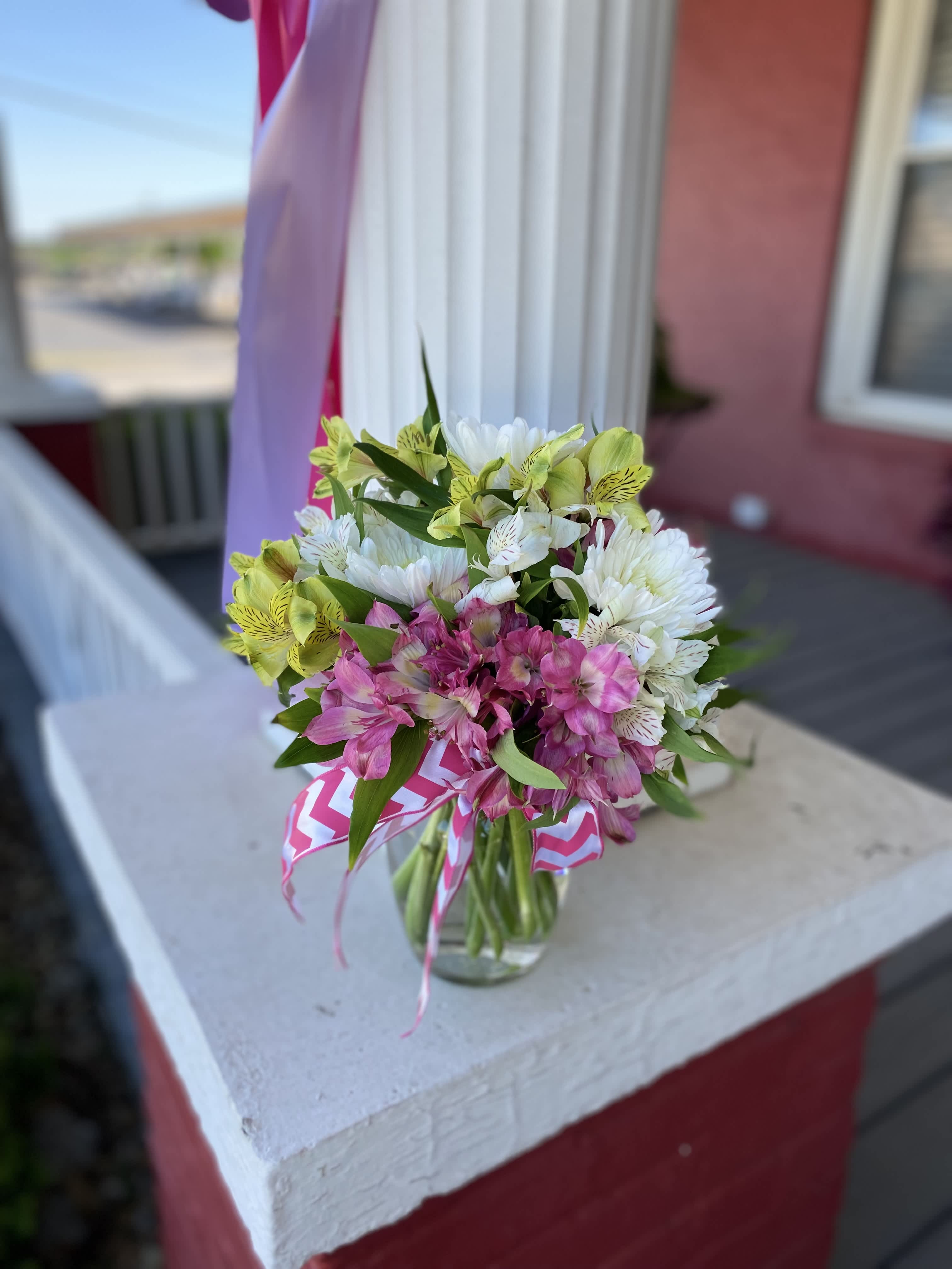 Awesome Alstro Fresh Mix in Shelbyville, TN Flowers For Keeps