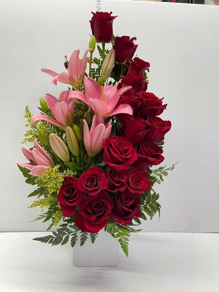 15 Beautiful Deep Lovely Red Roses and Lilies - 15 Beautiful Deep Lovely Red Roses and Lilies in a Ceramic Vase