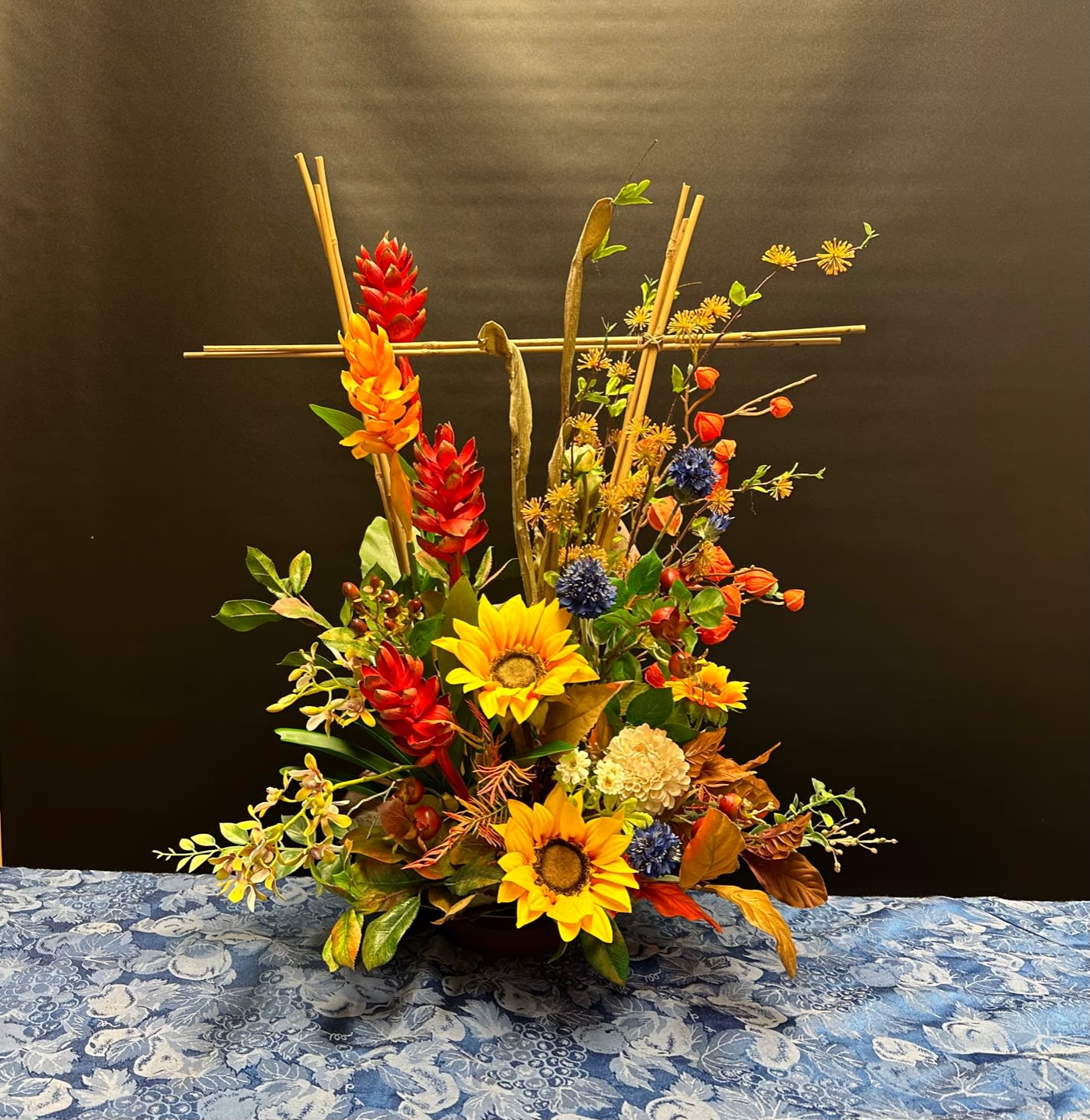 Silk Flower Arrangement 2 Silk Flower Arrangement 2 - Silk Flowers