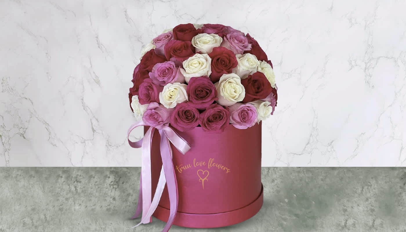 Hot Pink Box &amp; Roses  - Sweet Hot Pink Box &amp; 50-60 Roses 