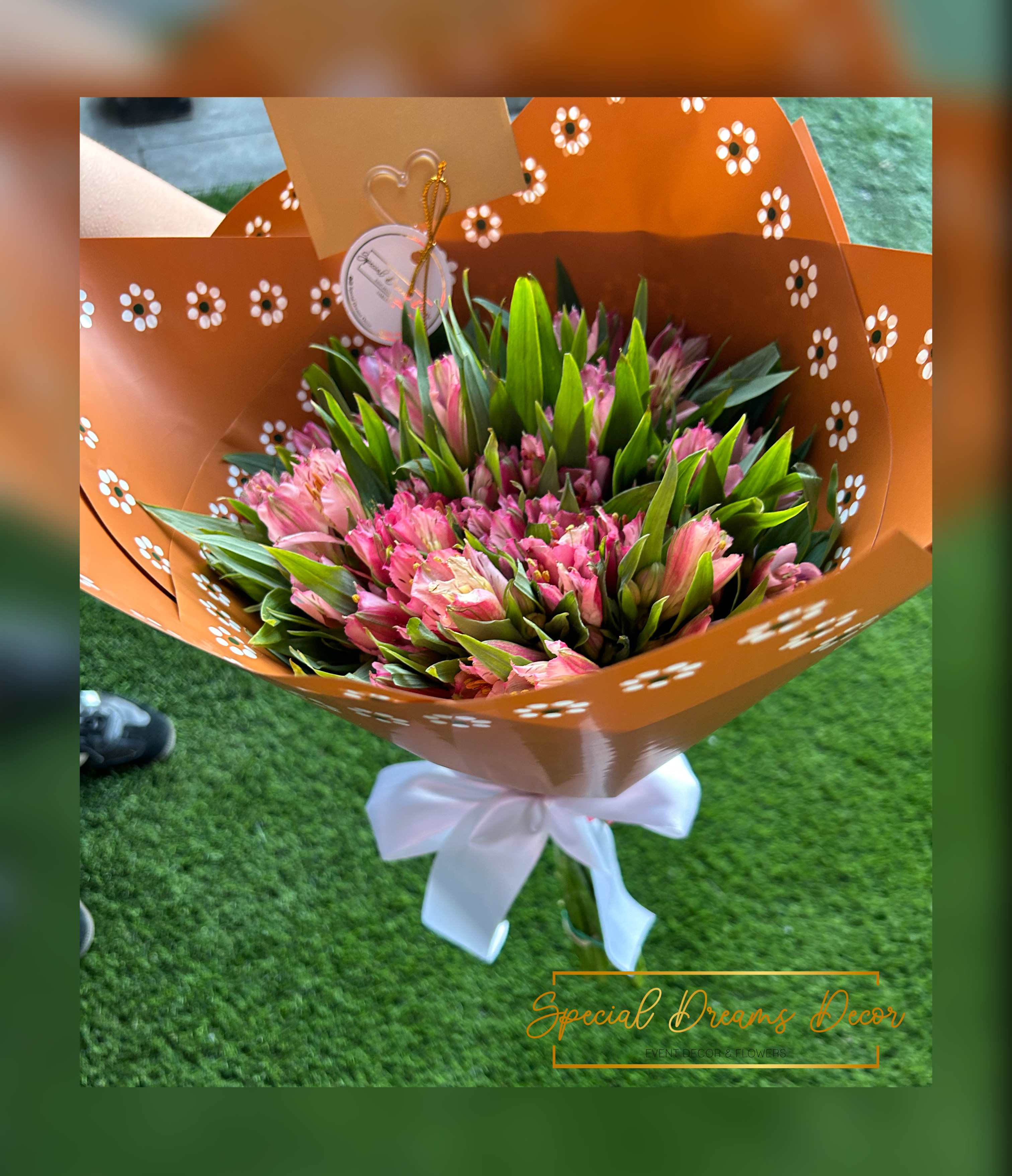 Bouquet Ollita de barro - Ollita de barro wrapped paper bouquet 
