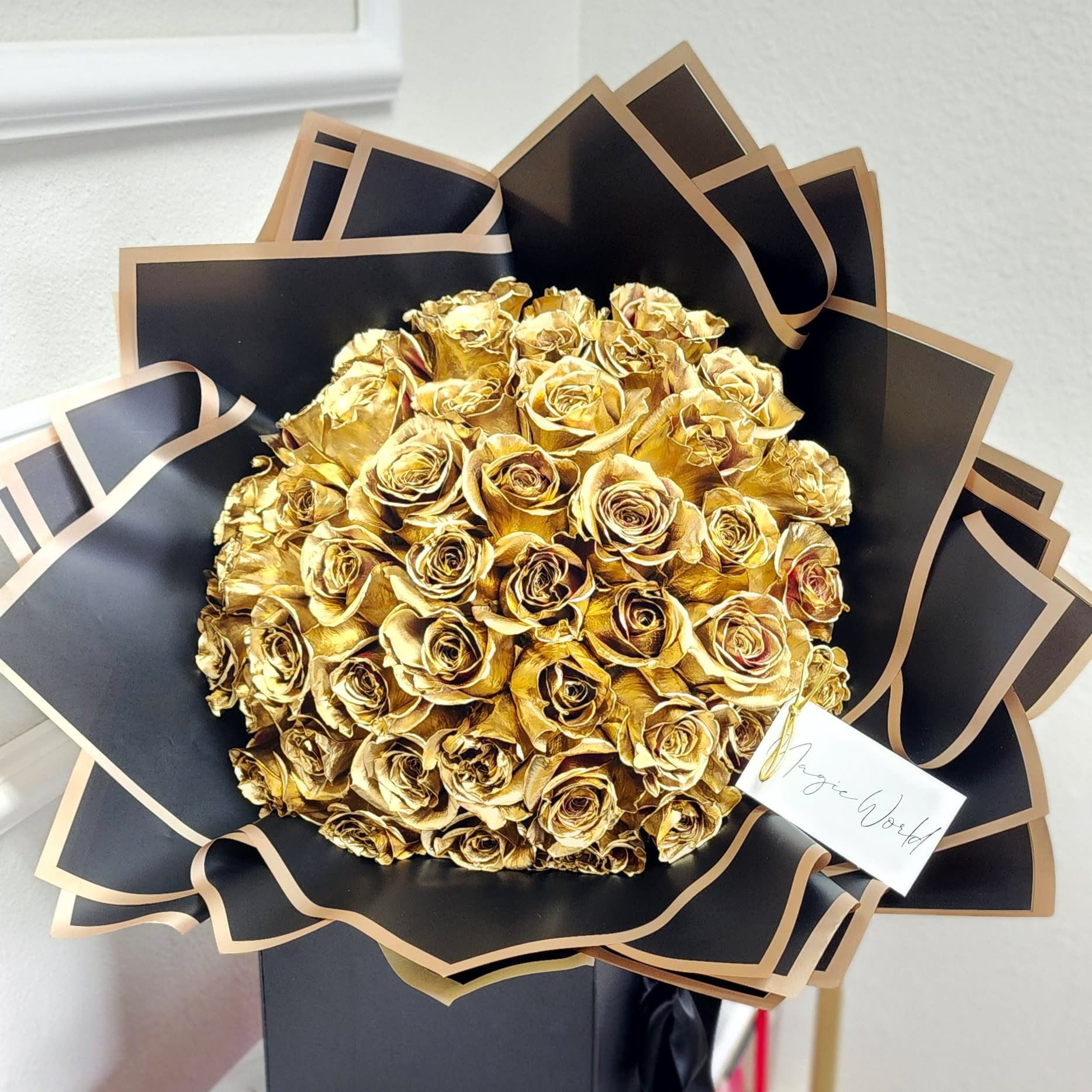 Rose black and gold best sale