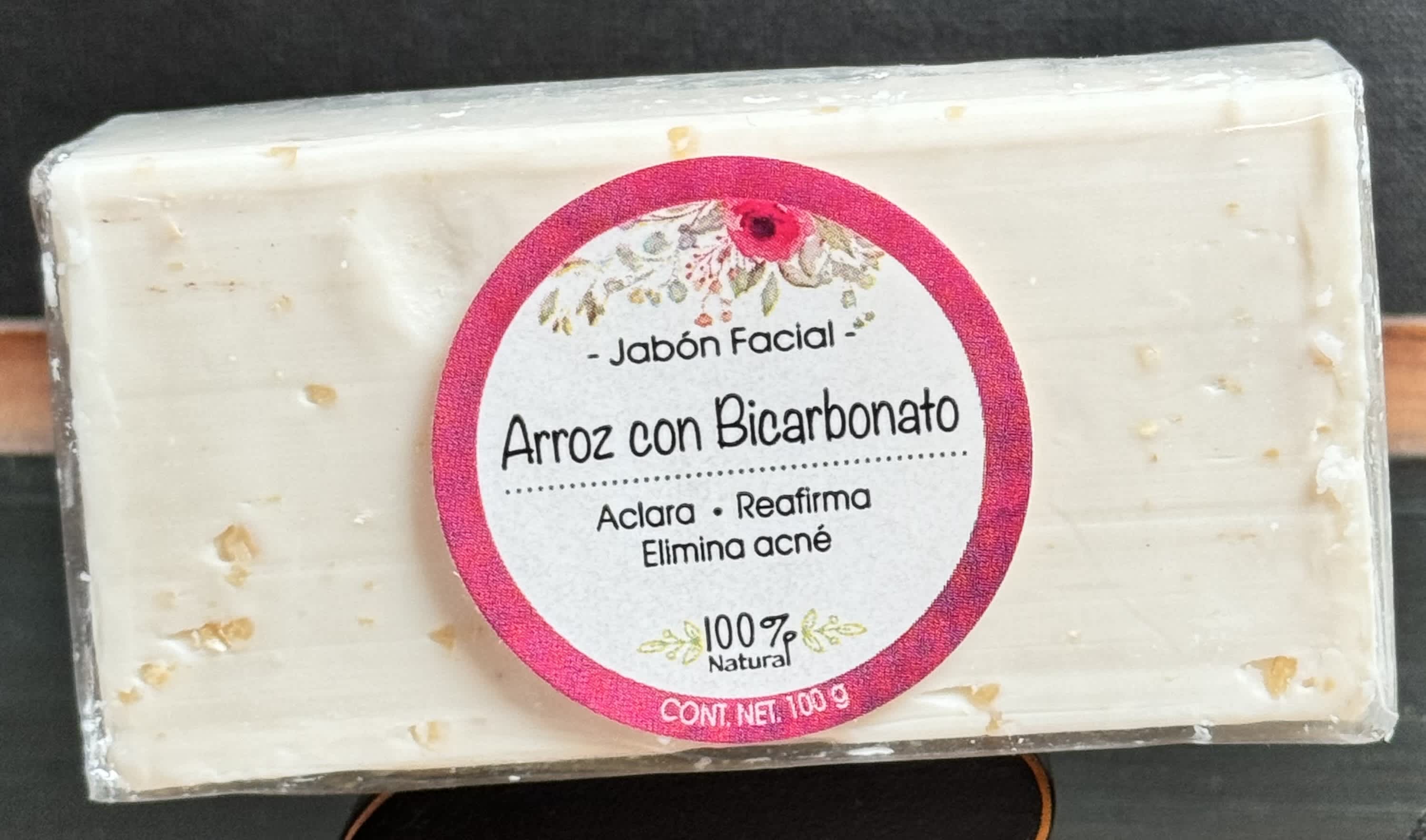 Facial Soap Facial Soap - Rice with baking soda Clarifies, Firms and eliminates acne Arros con bicarbonato Aclara, Reafirma y elimina acne
