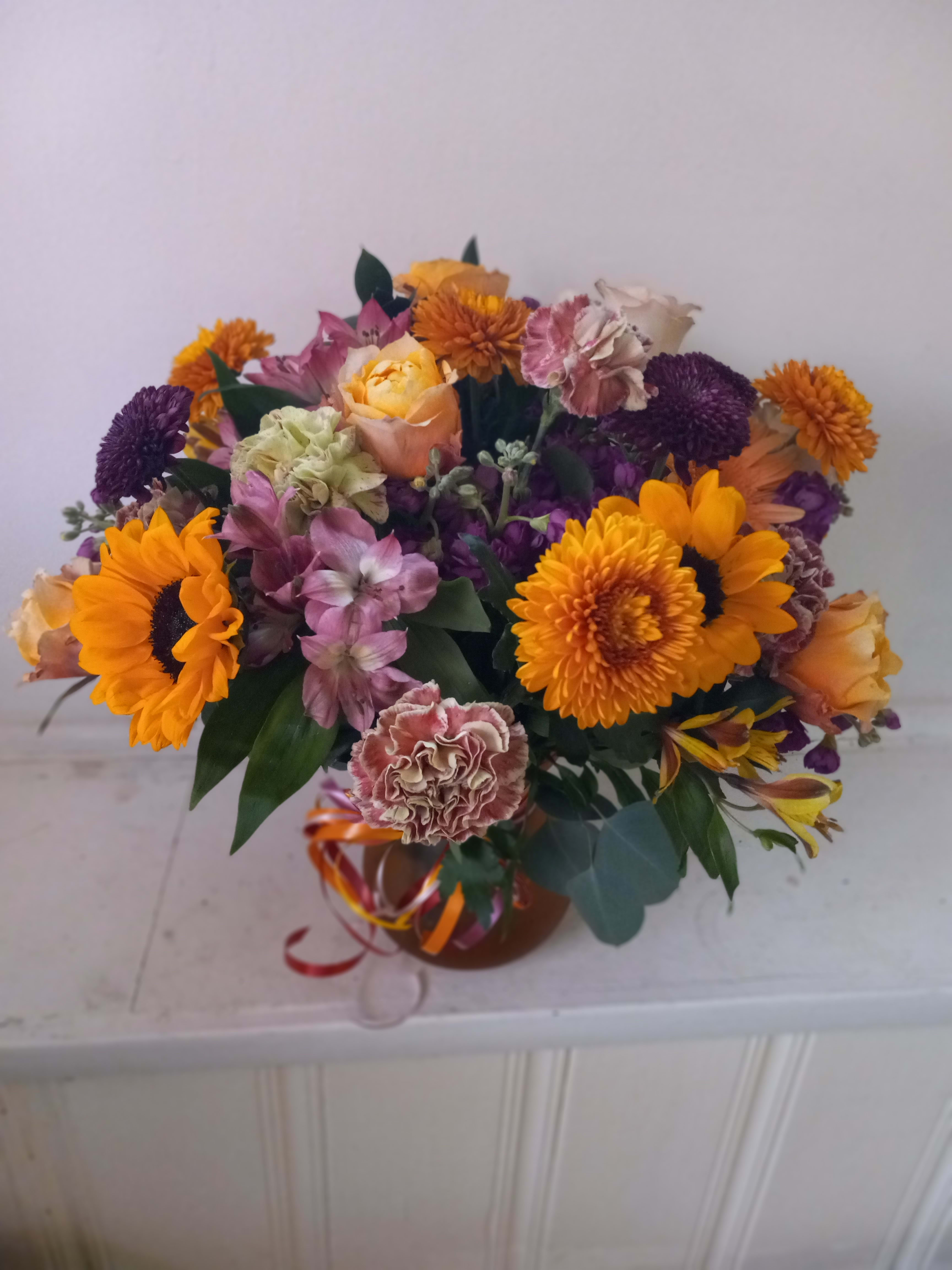Savanna  - Beautiful earthy and sunny colors flowers in vase arrangment