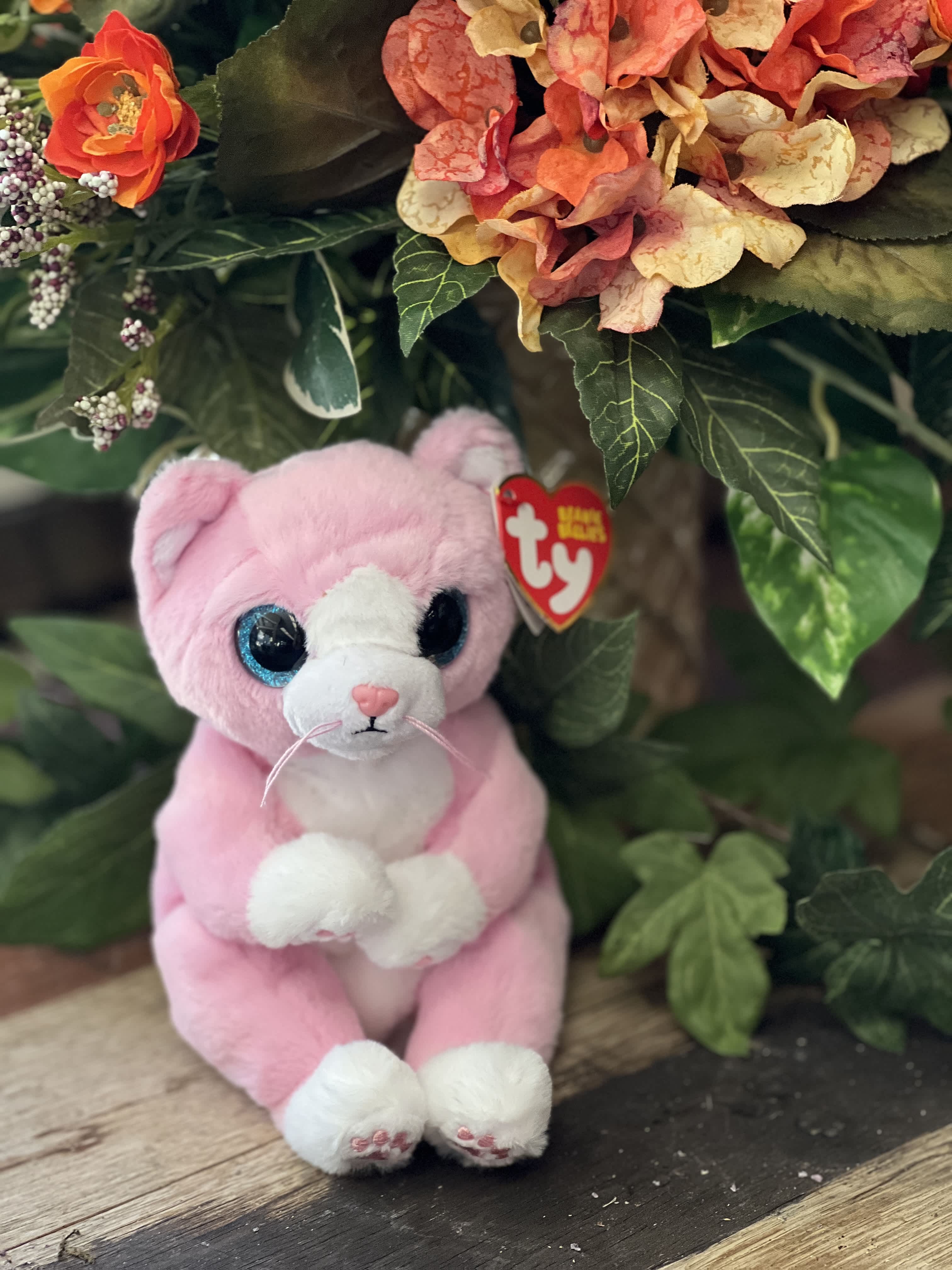Beanie Bellies - &quot;Lillibelle&quot; - Pink Cat - This kitty puts the PURR in purrity in pink! Lillibelle is the sweetest, fluffiest cat with the cutest tail you've ever seen. Just look at those teeny paws!
