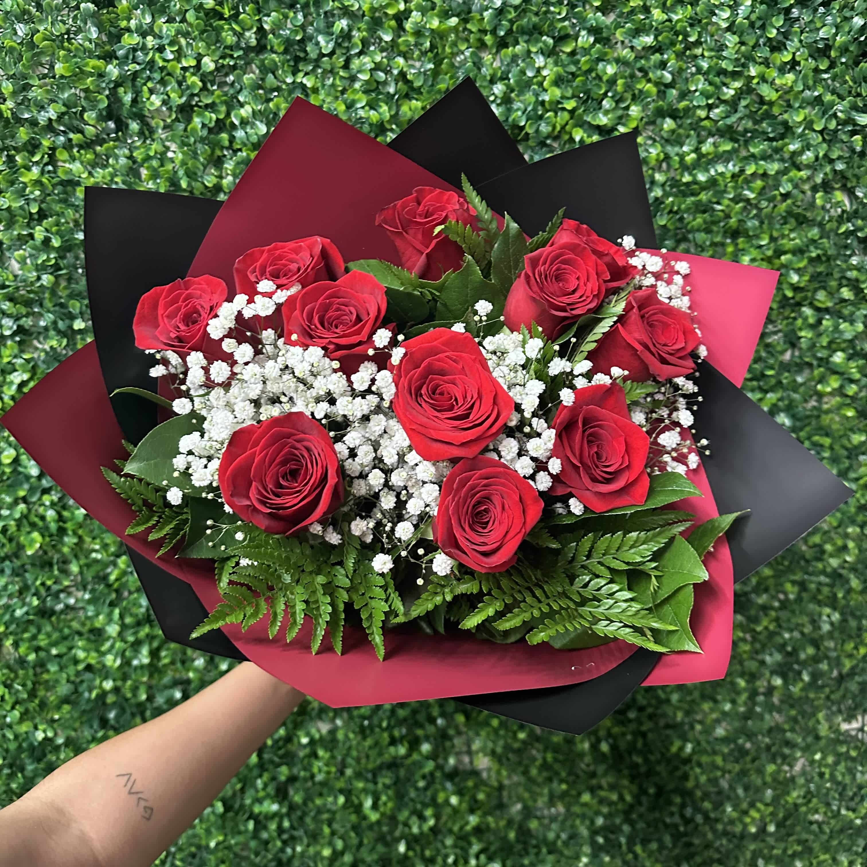 Red Rose Dozen Bouquet