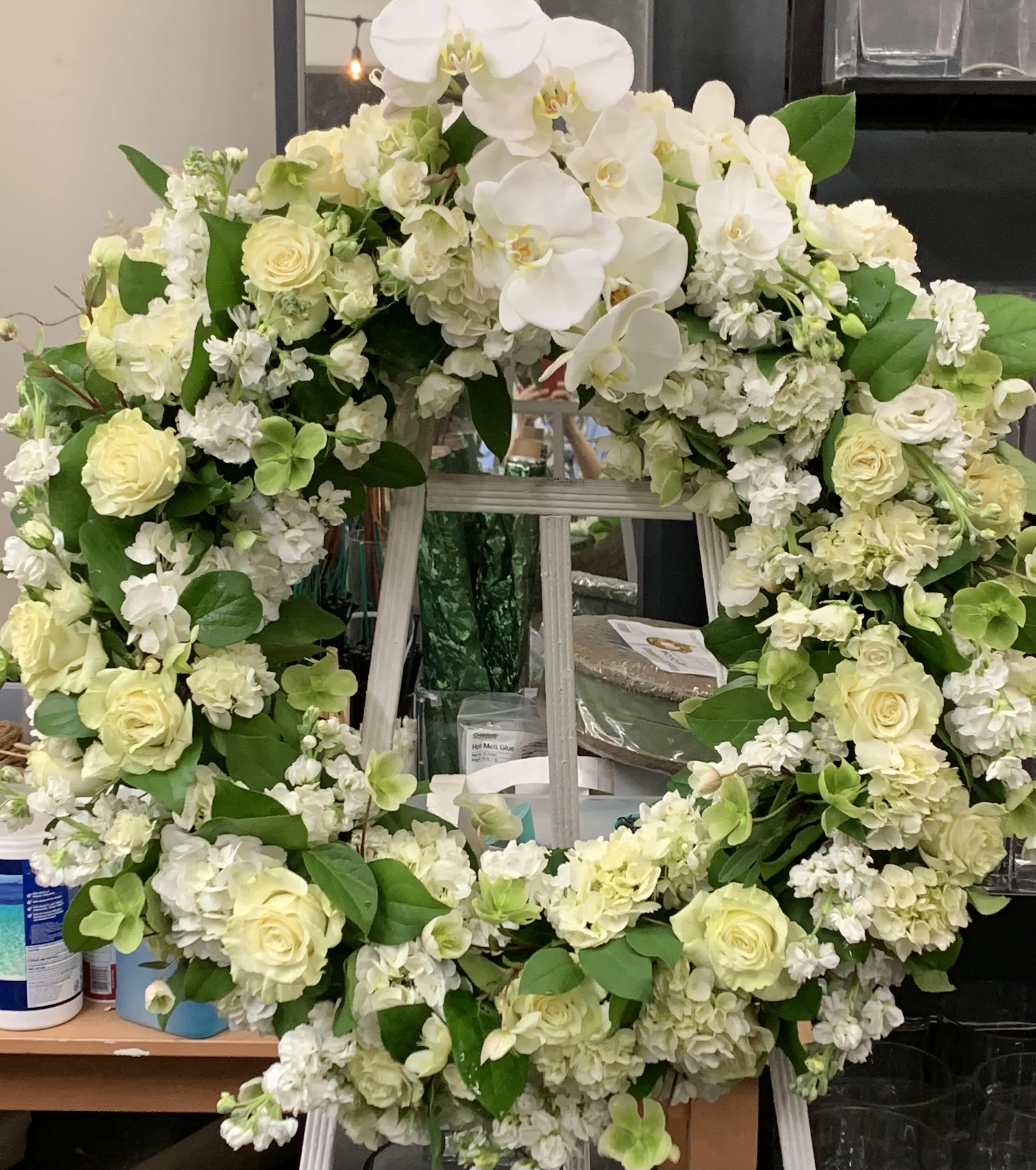 Cherished memories - 24-inch wreath of mix white flowers