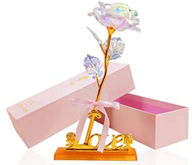 Love to last Love to last - Gold Rose with Love stand, a gift to last for HER, WIFE, GIRLFRIEND, or your SPECIAL SOMEONE.