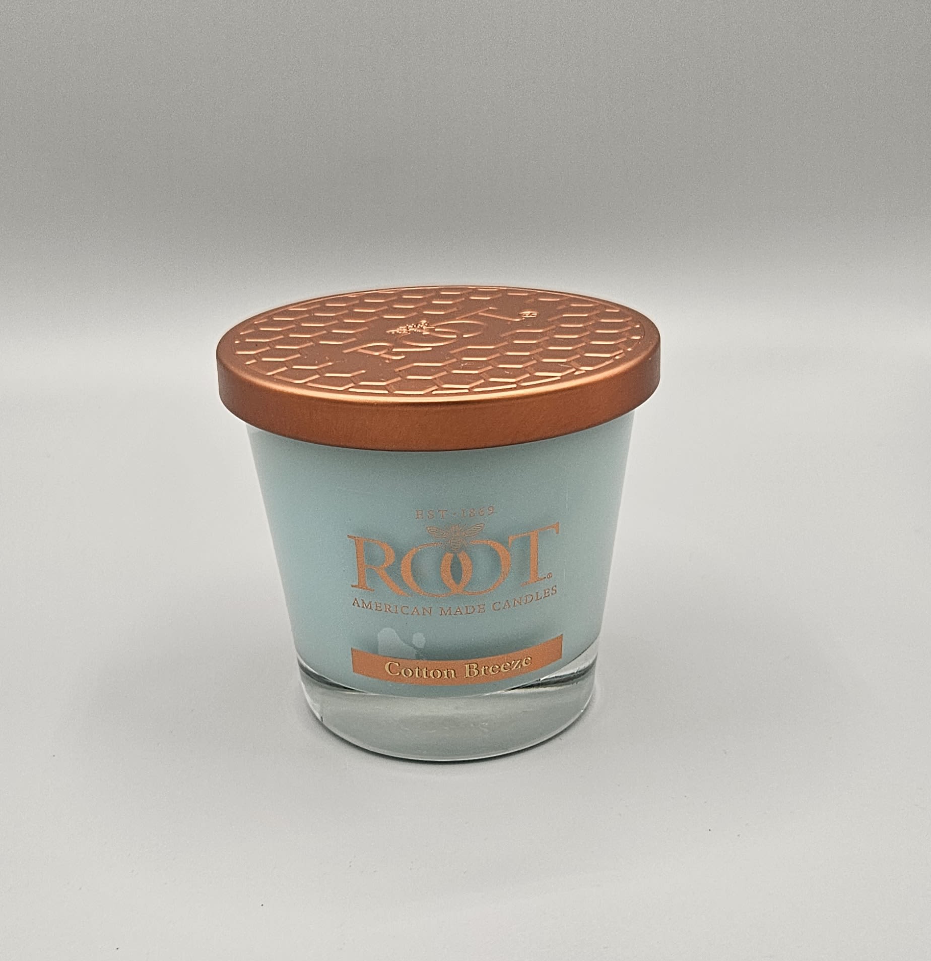 ROOT CANDLE 2 - American Made Candle  Cotten Breeze