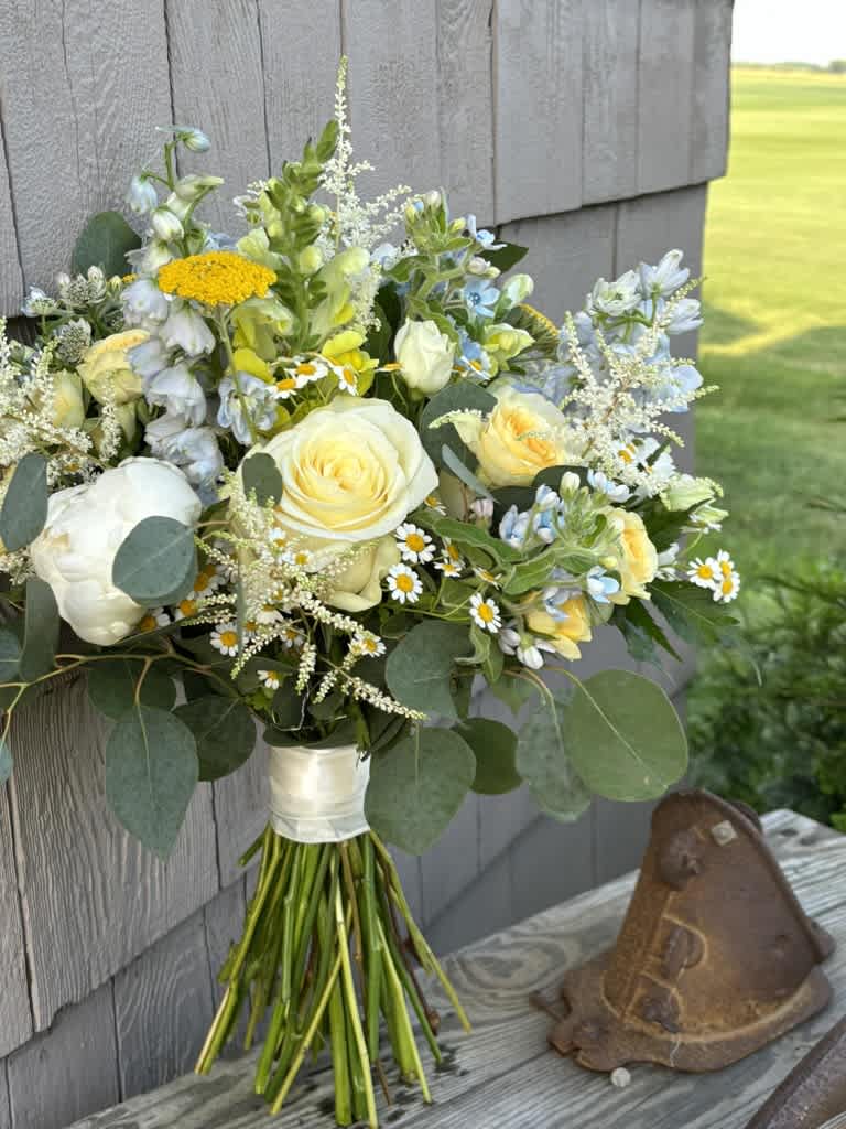 Yellow in Green Bouquet Yellow in Green Bouquet