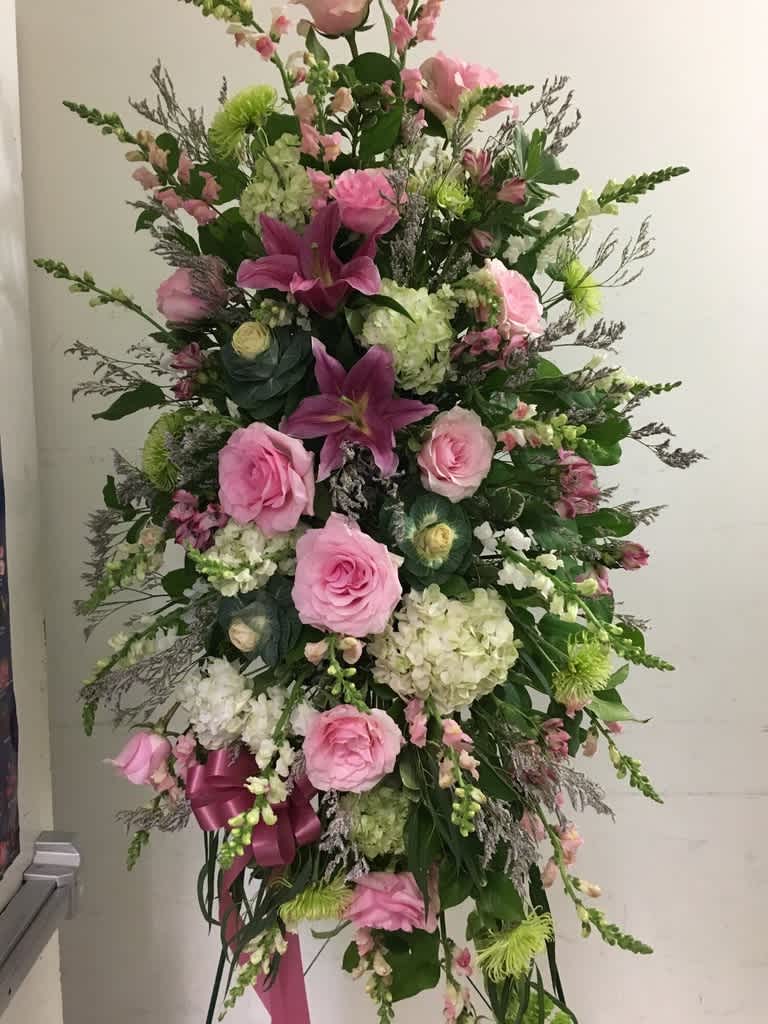 Sweet Fond Memories Spray Sweet Fond Memories Spray - A beautiful display of fresh blooms in shades of pinks, whites and green for a wonderful tribute
