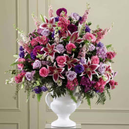 Stargazer Luxury Grand Memorial Stargazer Luxury Grand Memorial - Absolutely Gorgeous Display of stargazers, roses, snap dragons and more.