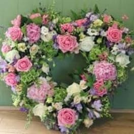 Garden Style Pink And Green Heart - Beautiful Garden Style heart with pastel greens and pinks.