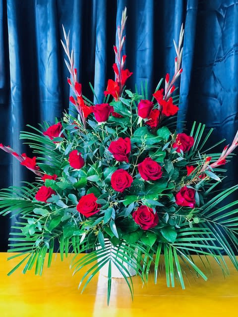 Traditional Mache Traditional Mache - Red roses designed in a traditional mache container